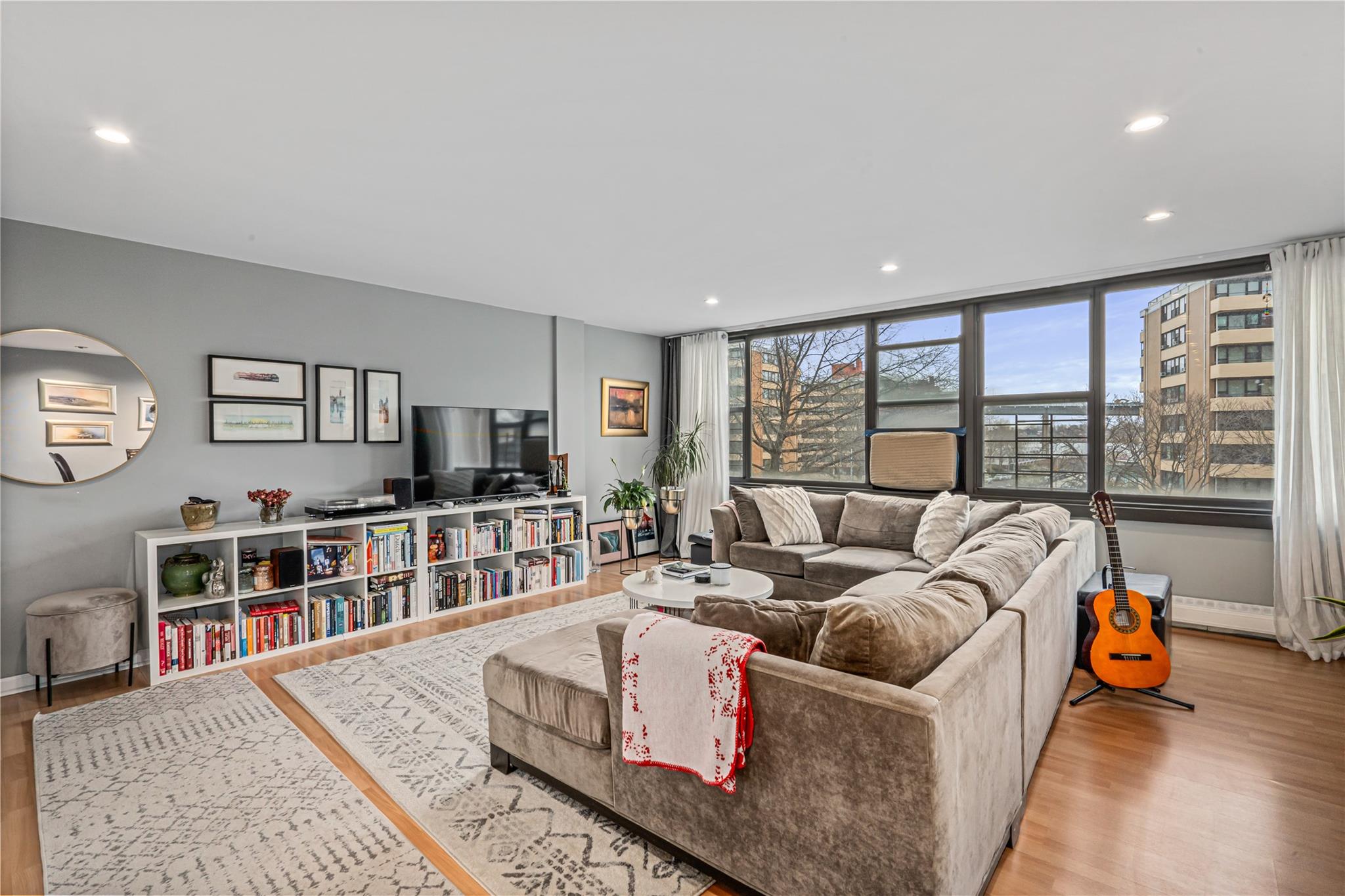 162-40 9th Avenue # 3B, Beechhurst, NY 11357