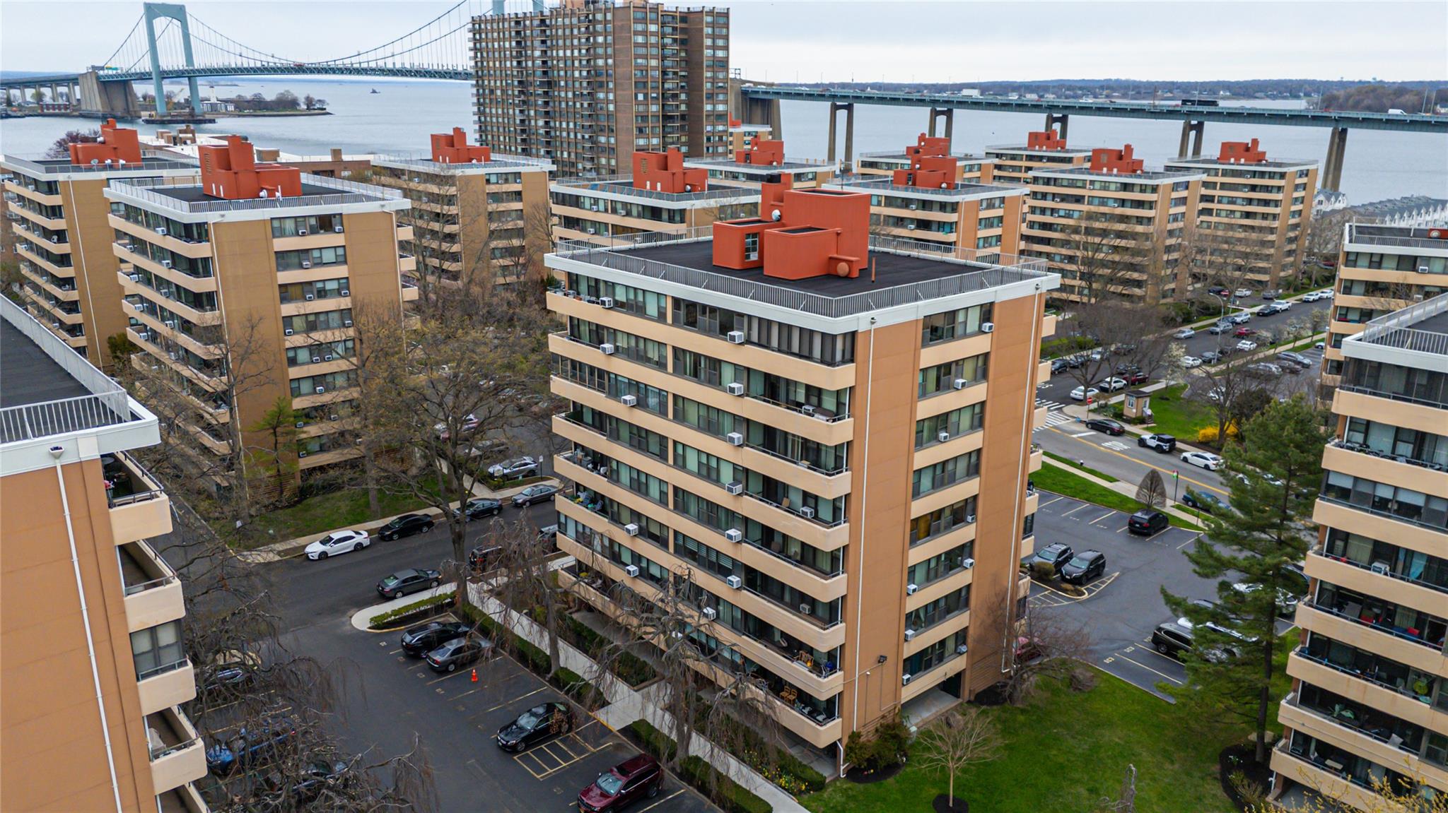 162-40 9th Avenue # 3B, Beechhurst, NY 11357