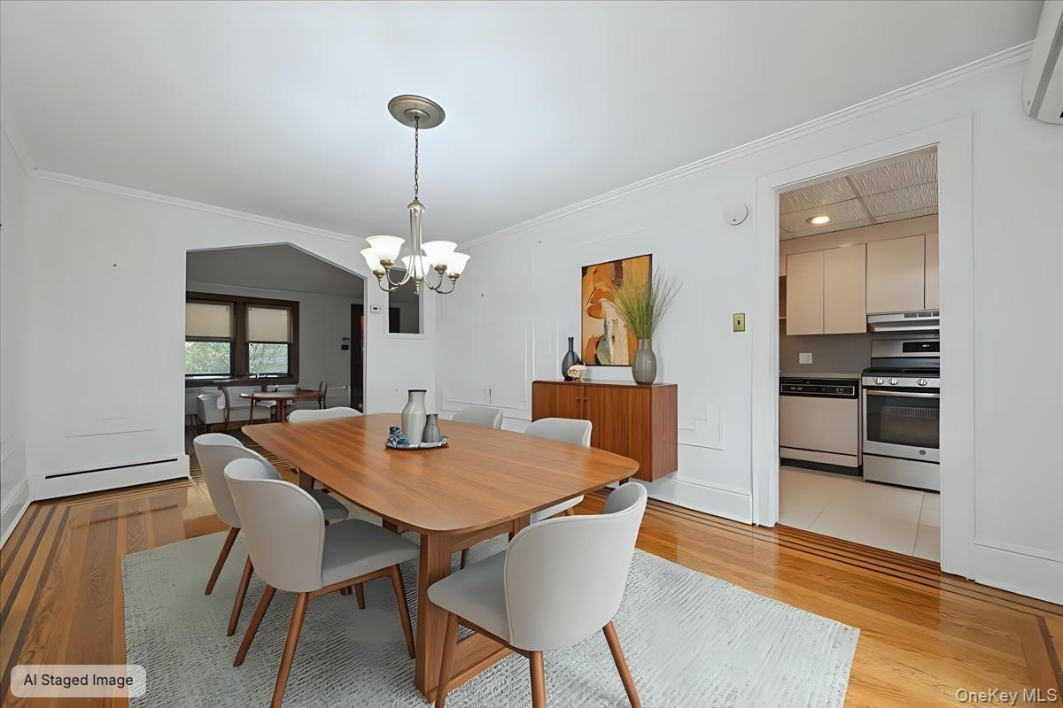 33 Dartmouth Street, Valley Stream, NY 11581