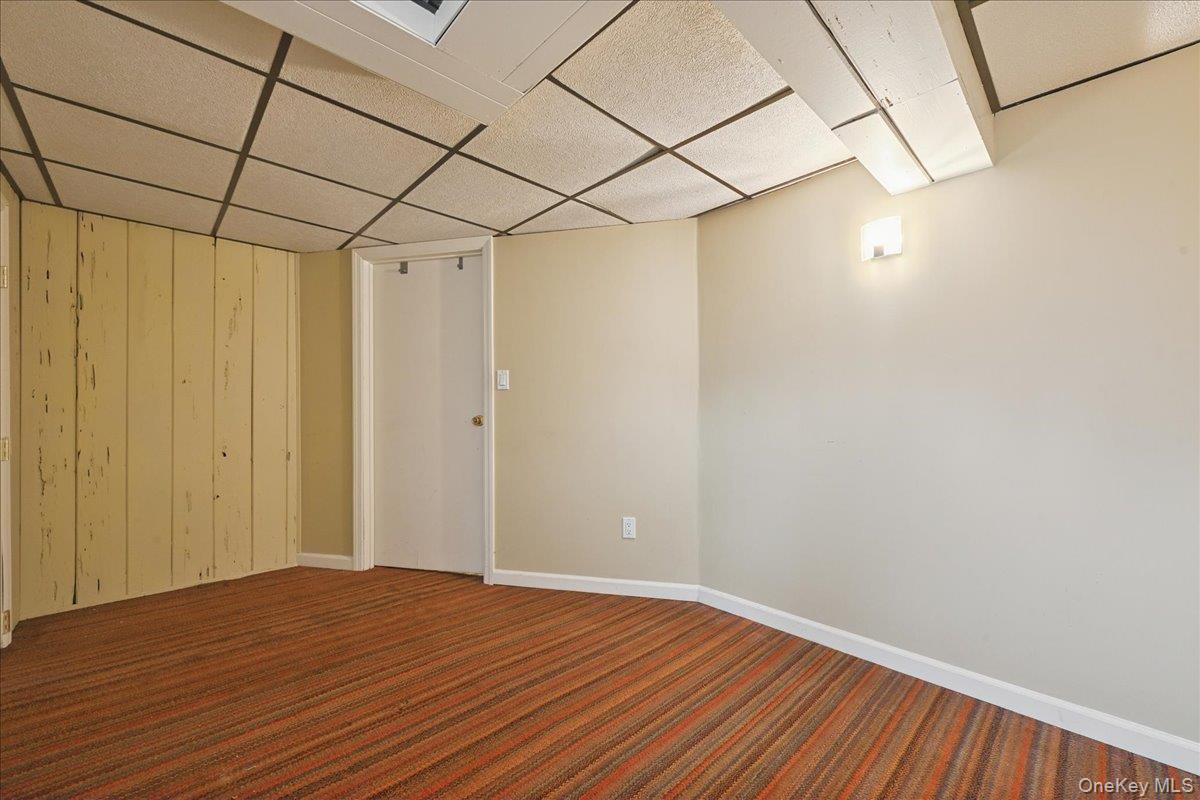 33 Dartmouth Street, Valley Stream, NY 11581