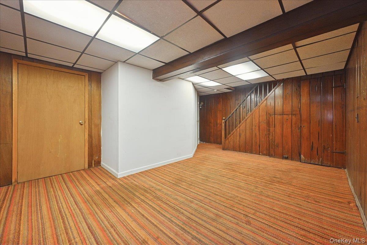 33 Dartmouth Street, Valley Stream, NY 11581