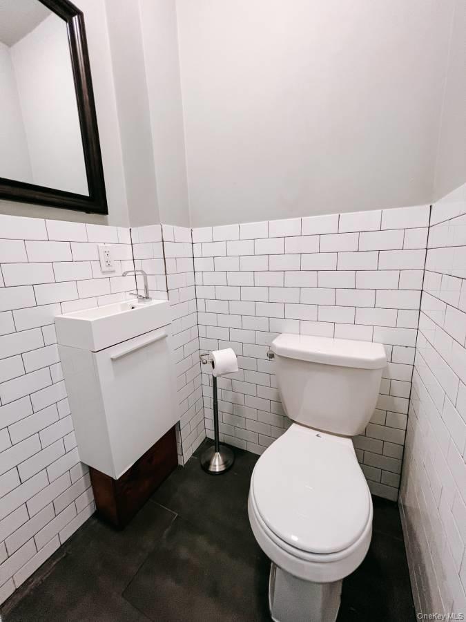 964 Madison Street, Brooklyn, NY 11221