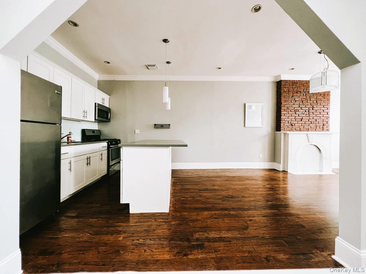 964 Madison Street, Brooklyn, NY 11221