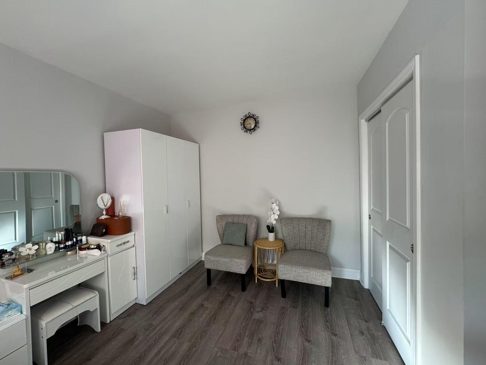 141-13 78th Road # 2M, Flushing, NY 11367