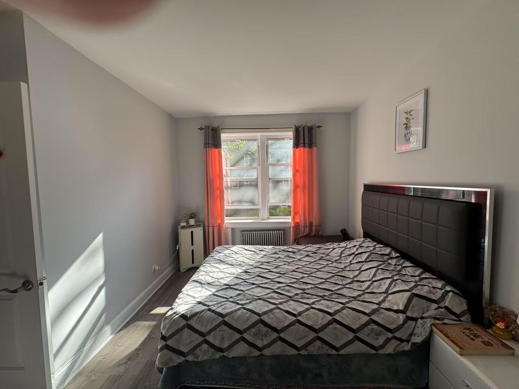 141-13 78th Road # 2M, Flushing, NY 11367