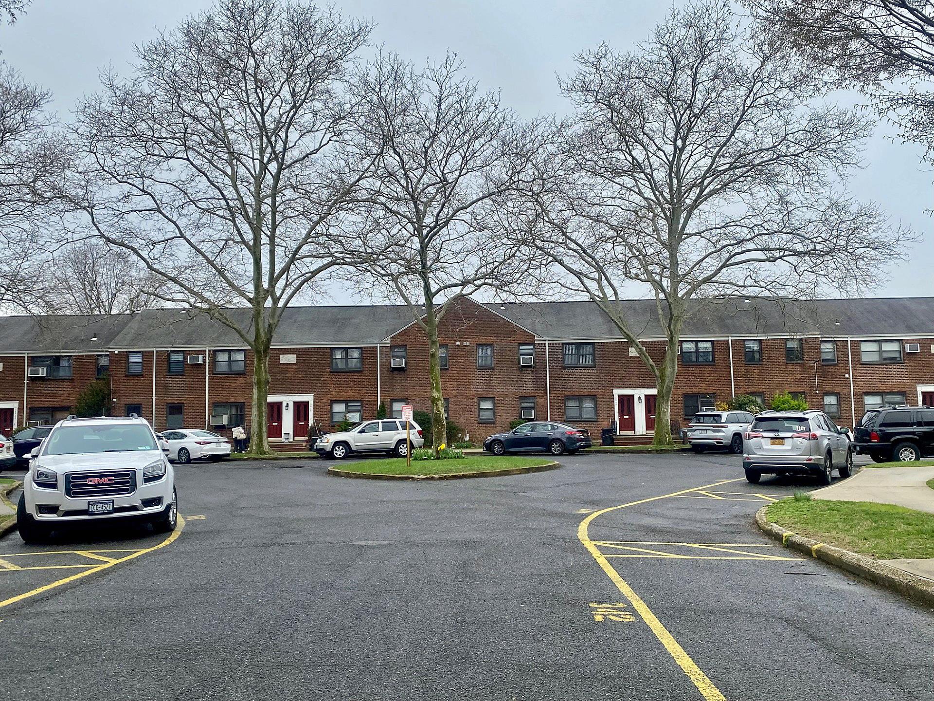 166-30 17th Road # 3-106, Whitestone, NY 11357