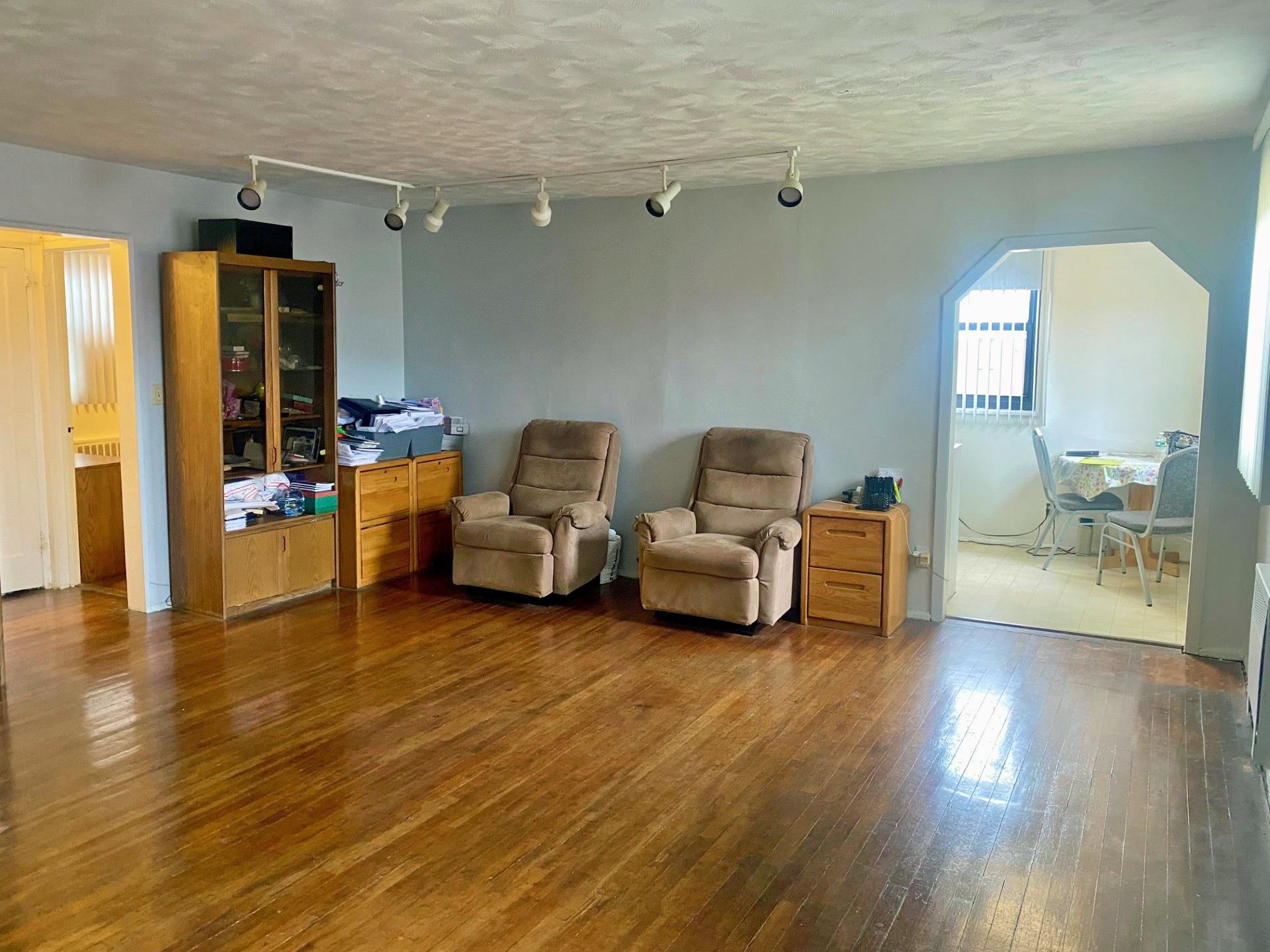 166-30 17th Road # 3-106, Whitestone, NY 11357