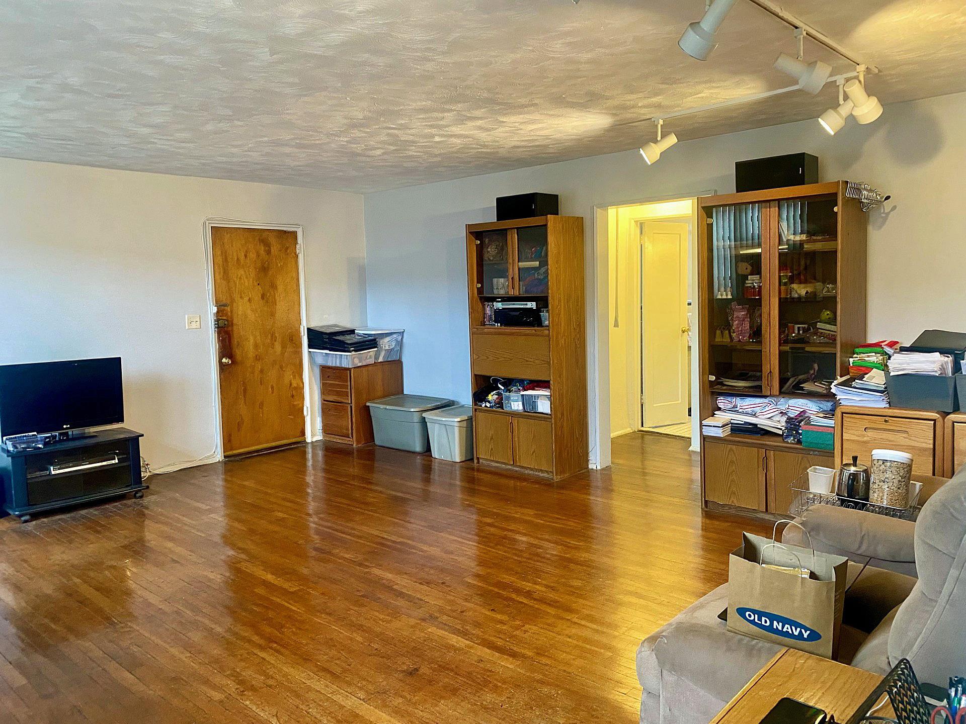 166-30 17th Road # 3-106, Whitestone, NY 11357