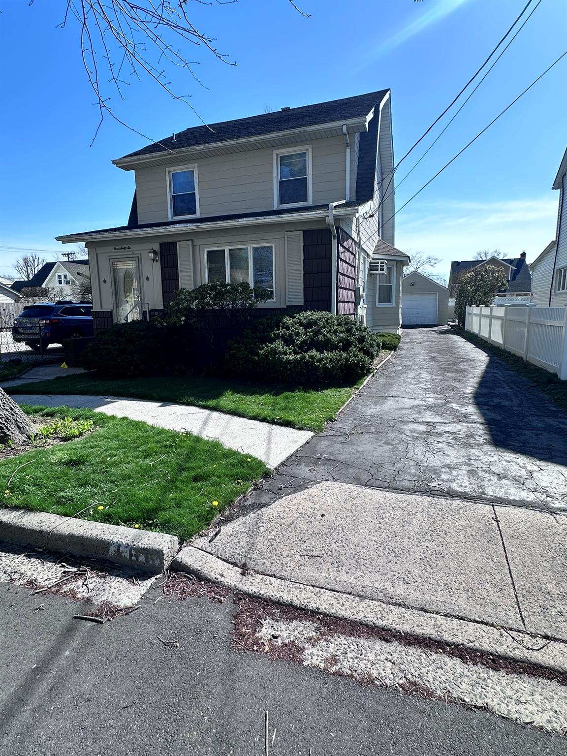 166 Franklin Street, Franklin Square, NY 11010