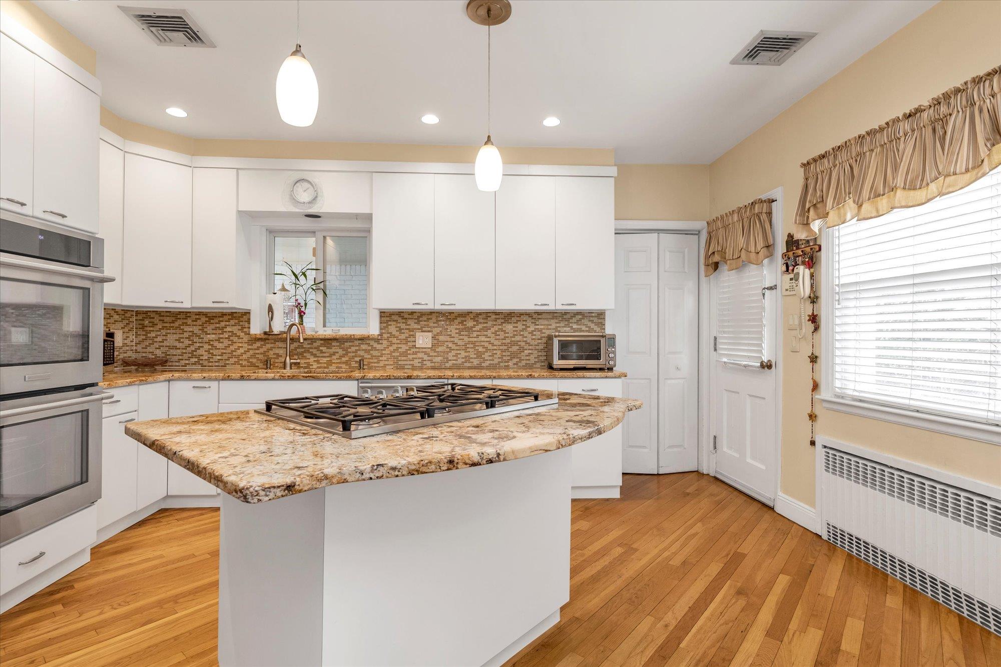 757 Bixby Drive, Baldwin, NY 11510