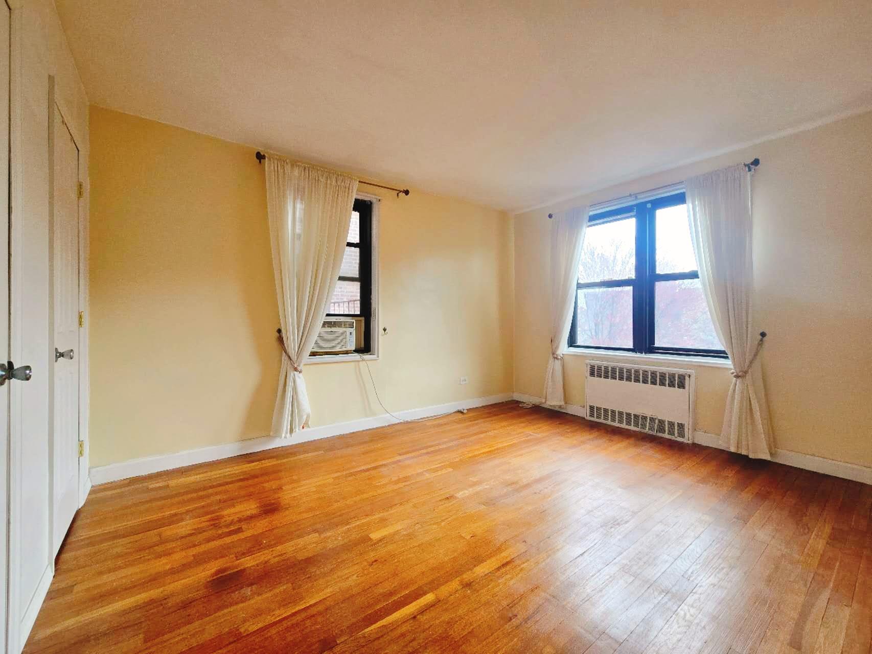 150-10 71st Avenue # 5L, Kew Garden Hills, NY 11367