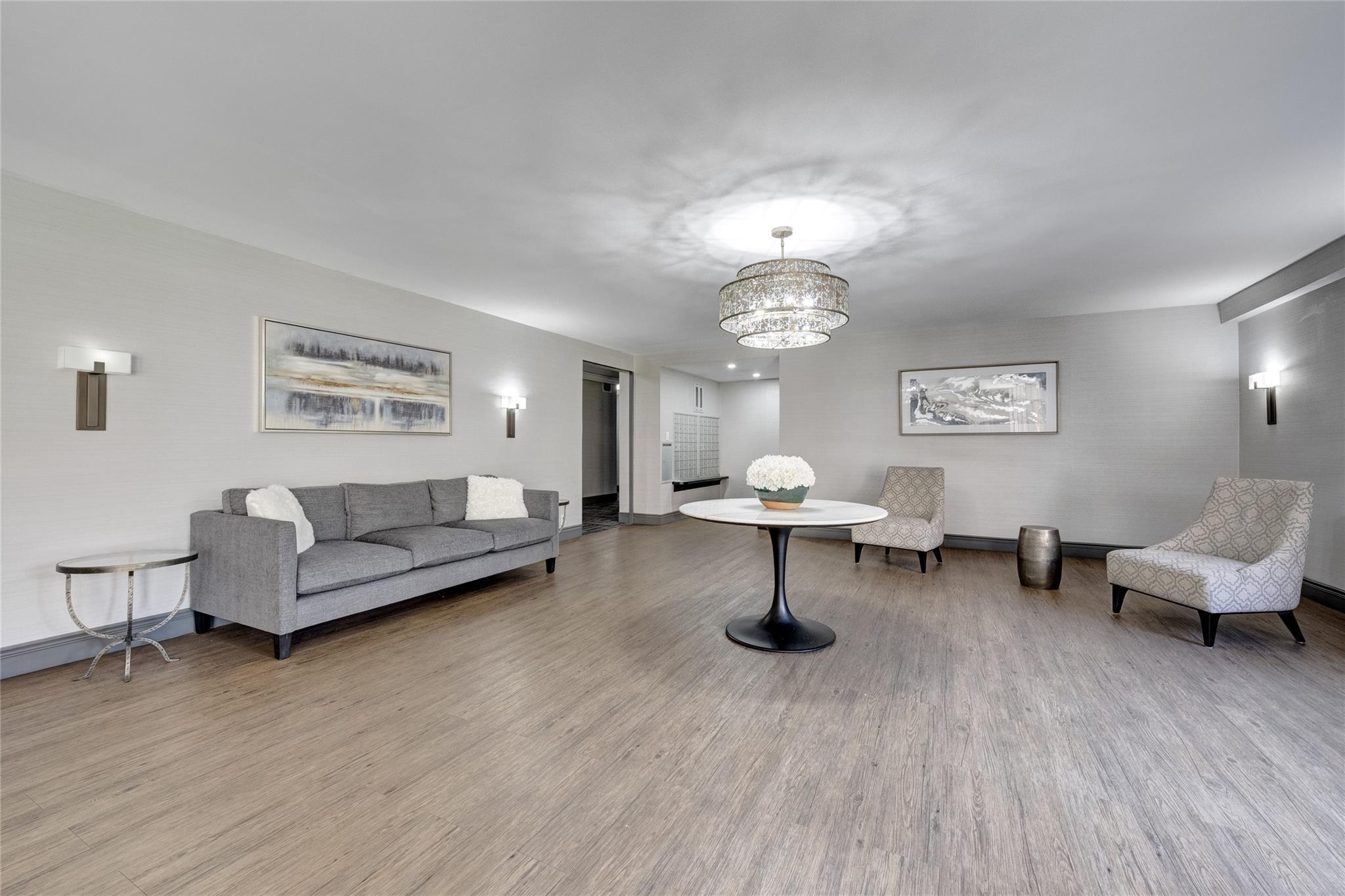 125 Main Street # 2U, Port Washington, NY 11050