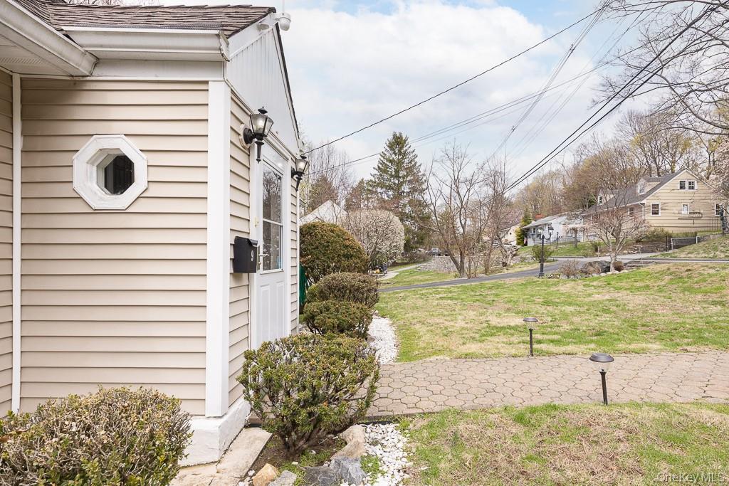 9 Durham Road, White Plains, NY 10607