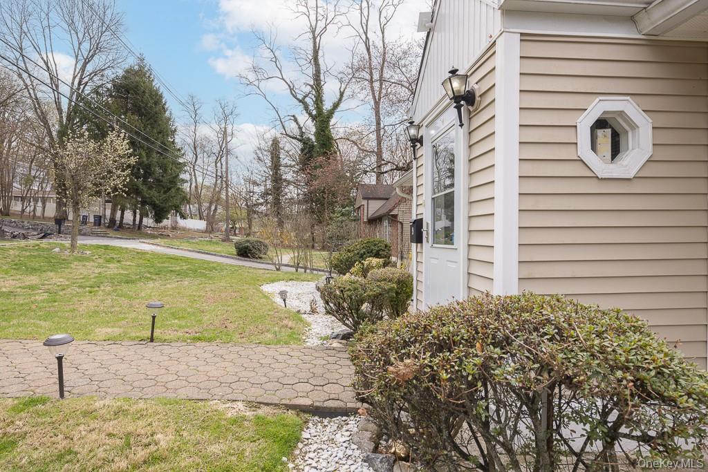 9 Durham Road, White Plains, NY 10607