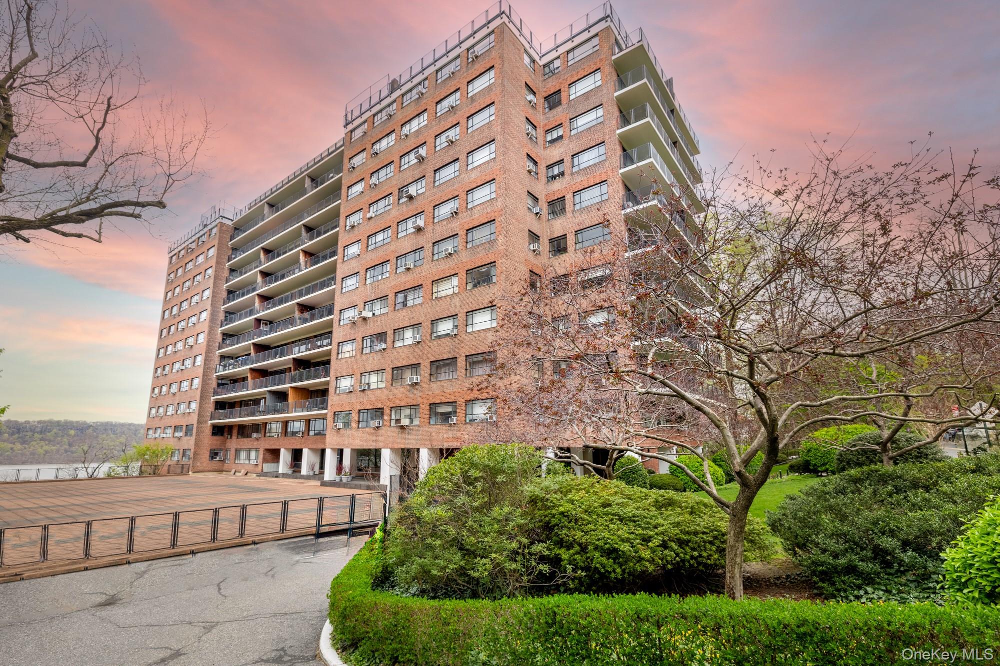 2727 Palisade Avenue # 14A, Bronx, NY 10463