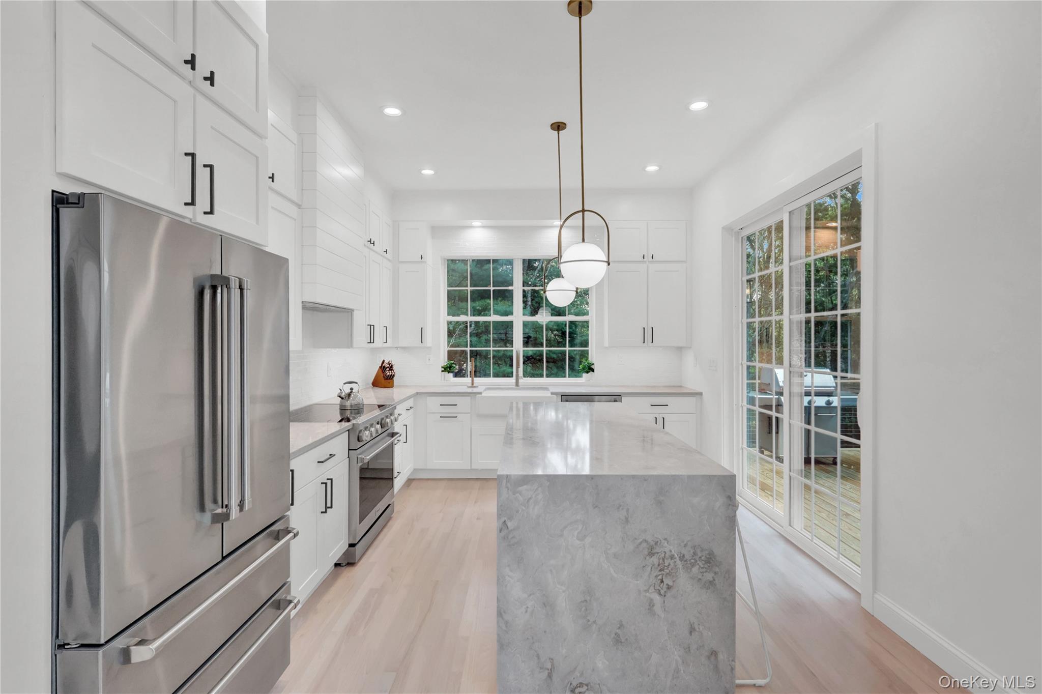 15 Deer Ridge Trail, Water Mill, NY 11976