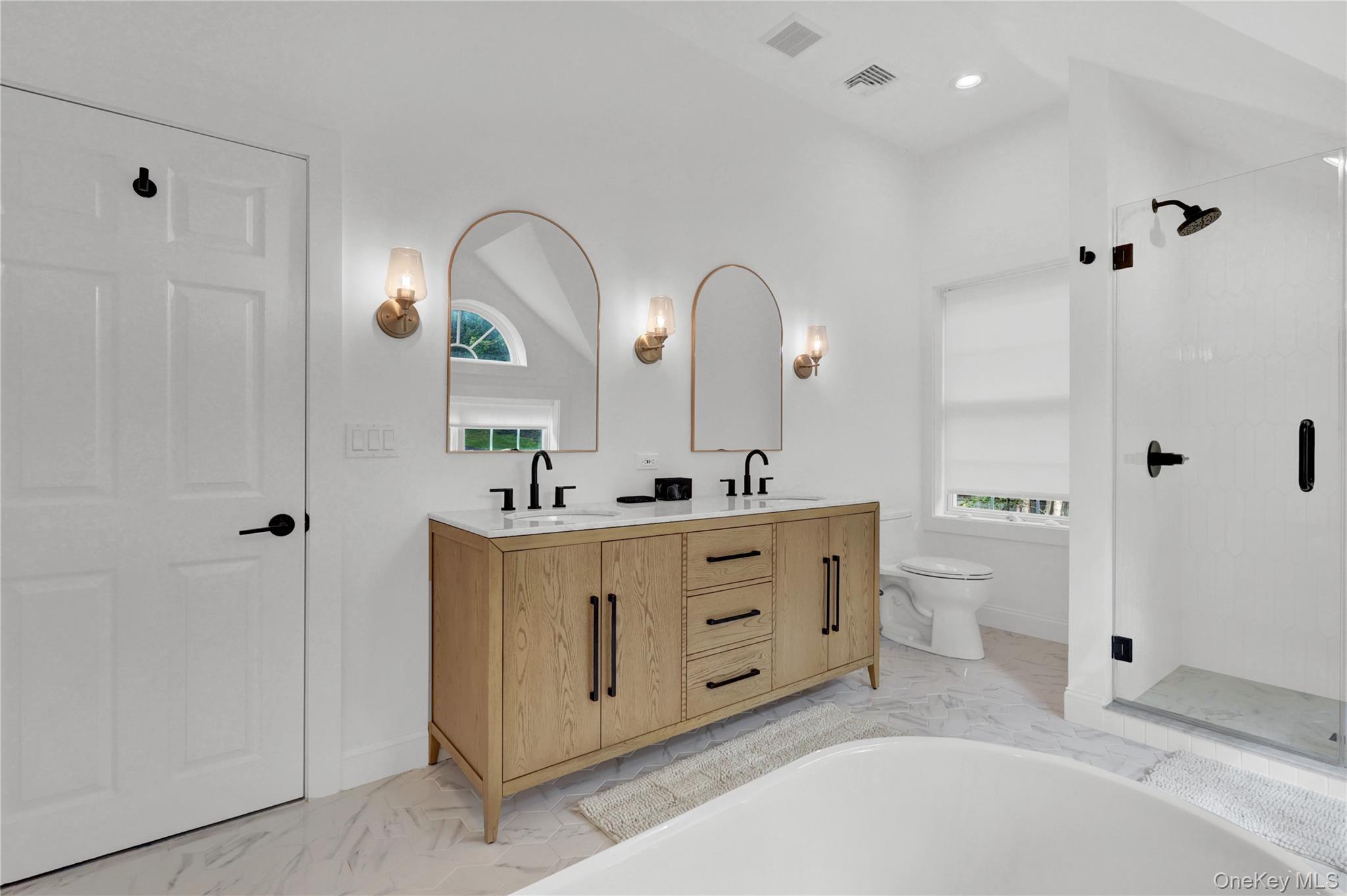 15 Deer Ridge Trail, Water Mill, NY 11976