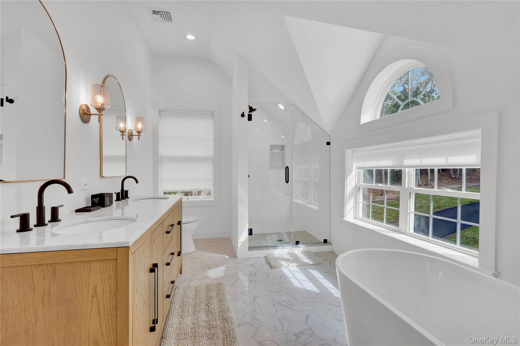 15 Deer Ridge Trail, Water Mill, NY 11976