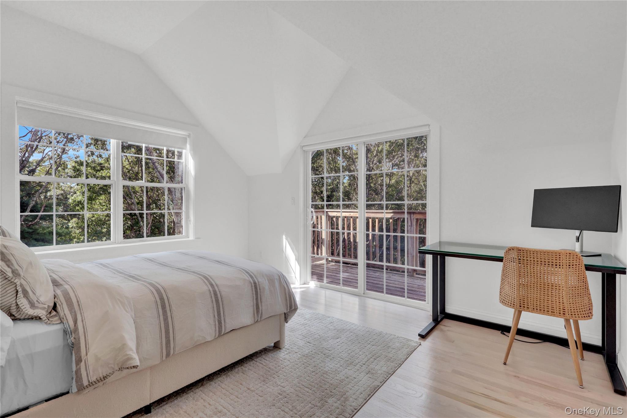 15 Deer Ridge Trail, Water Mill, NY 11976