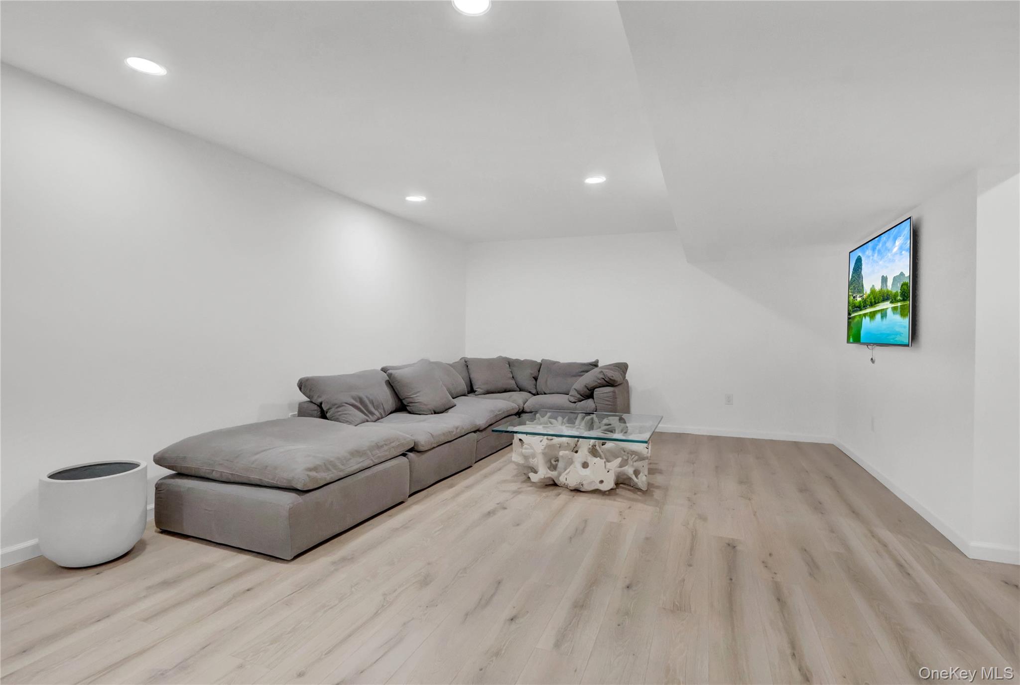 15 Deer Ridge Trail, Water Mill, NY 11976