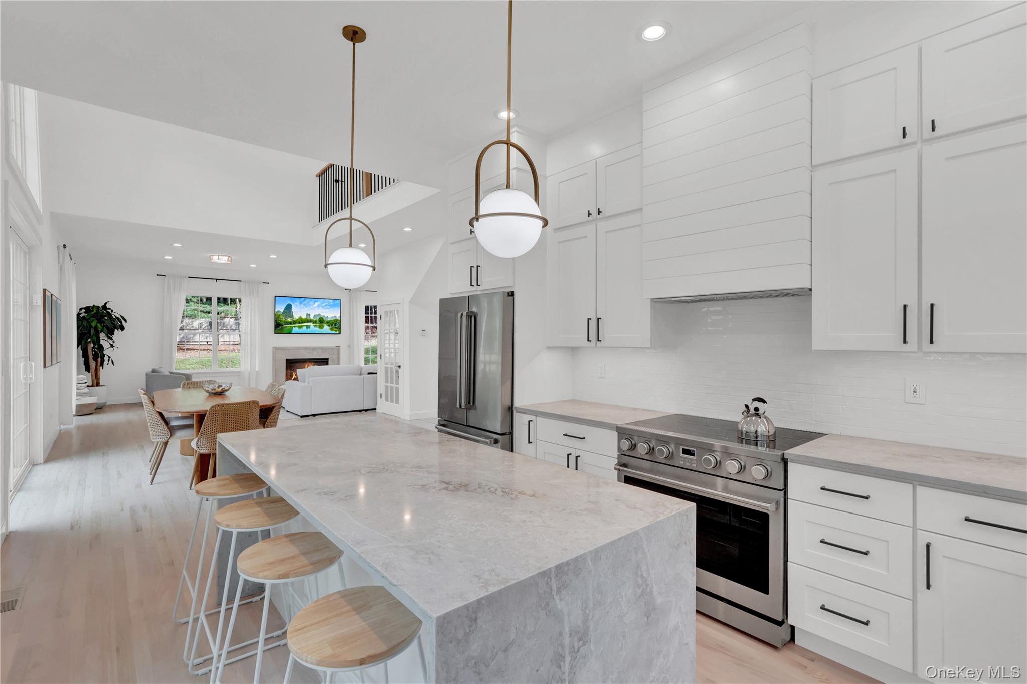 15 Deer Ridge Trail, Water Mill, NY 11976