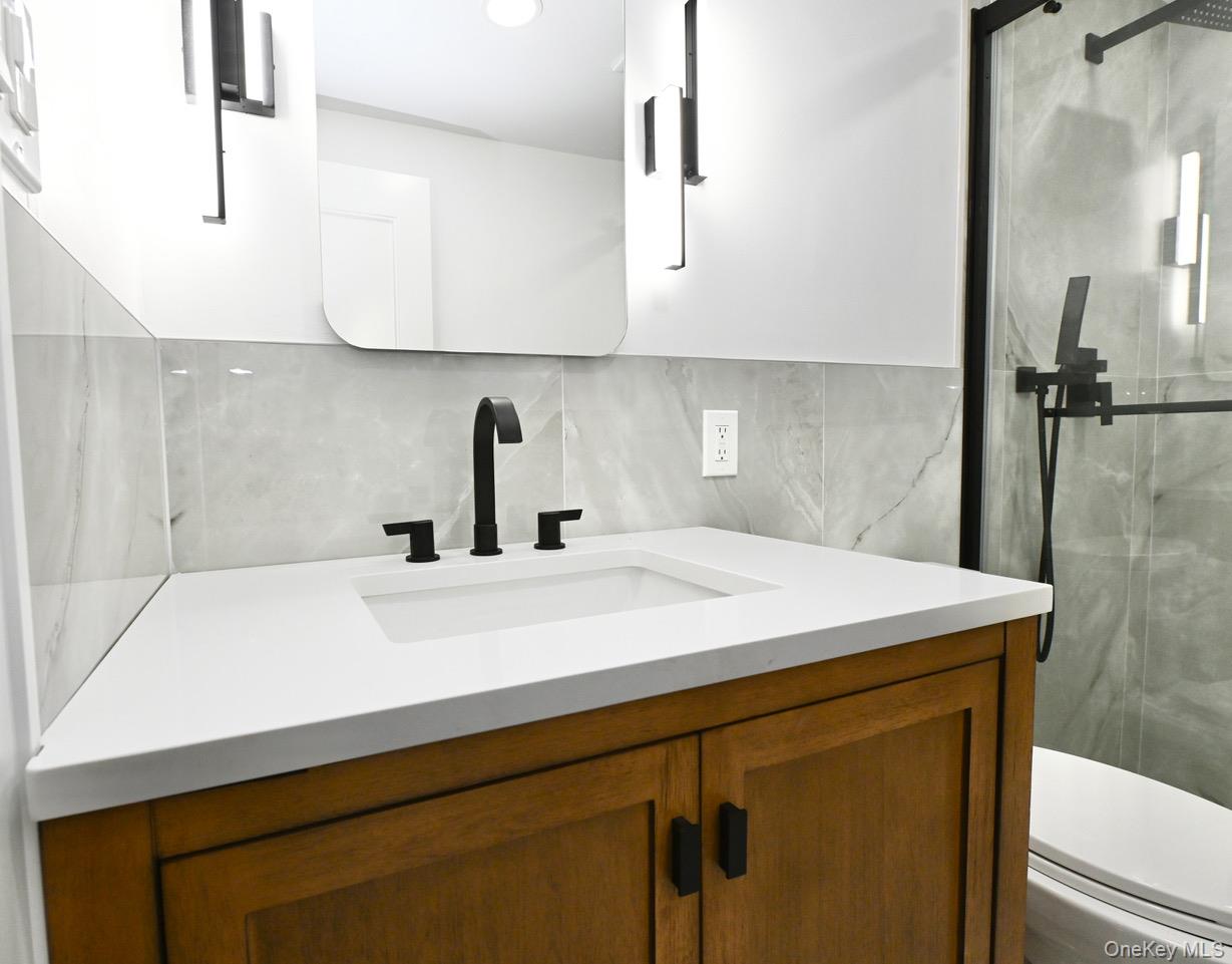 2 Little Hill Road, East Setauket, NY 11733