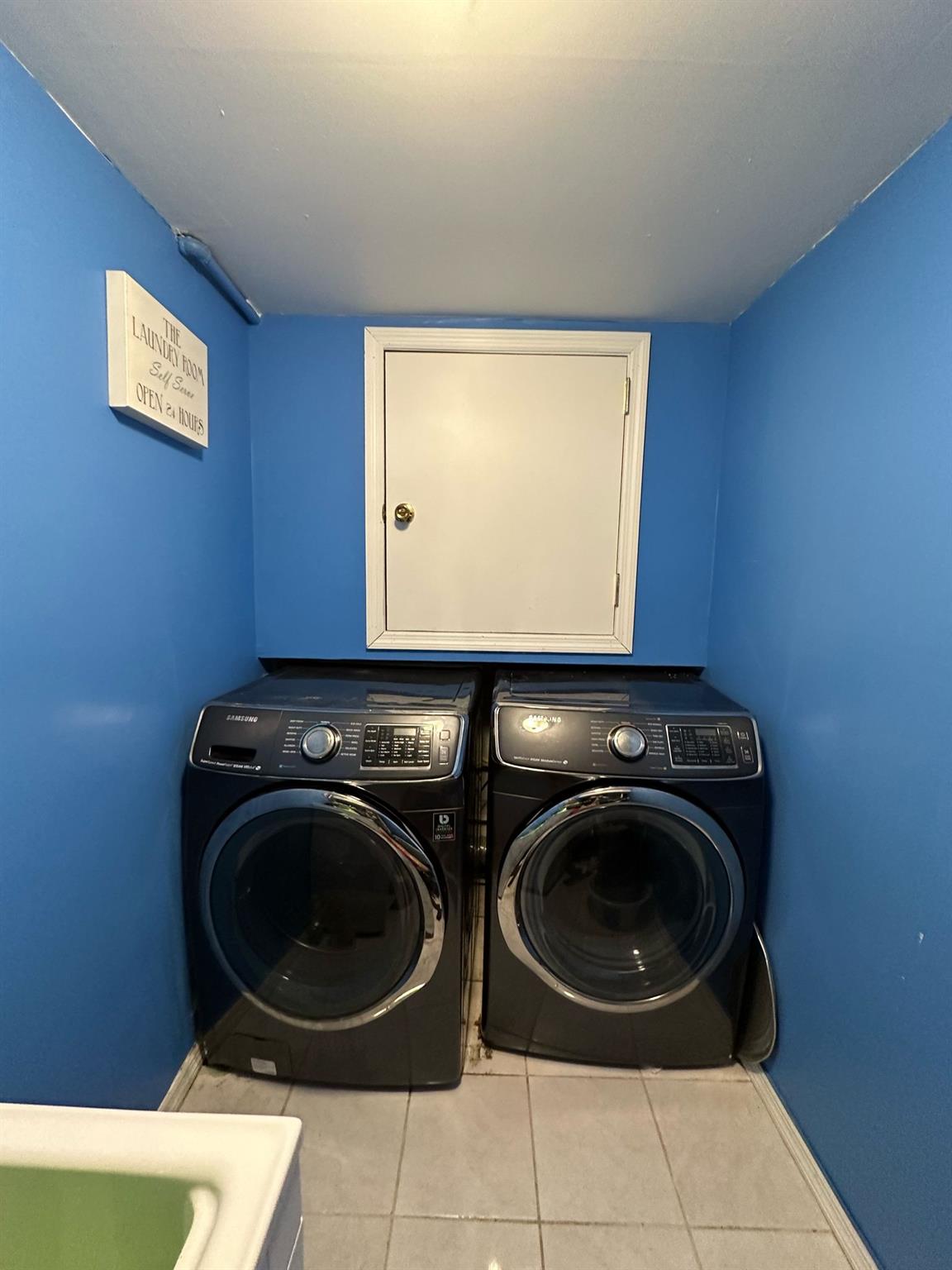 137-28 220 ST, Laurelton, NY 11413