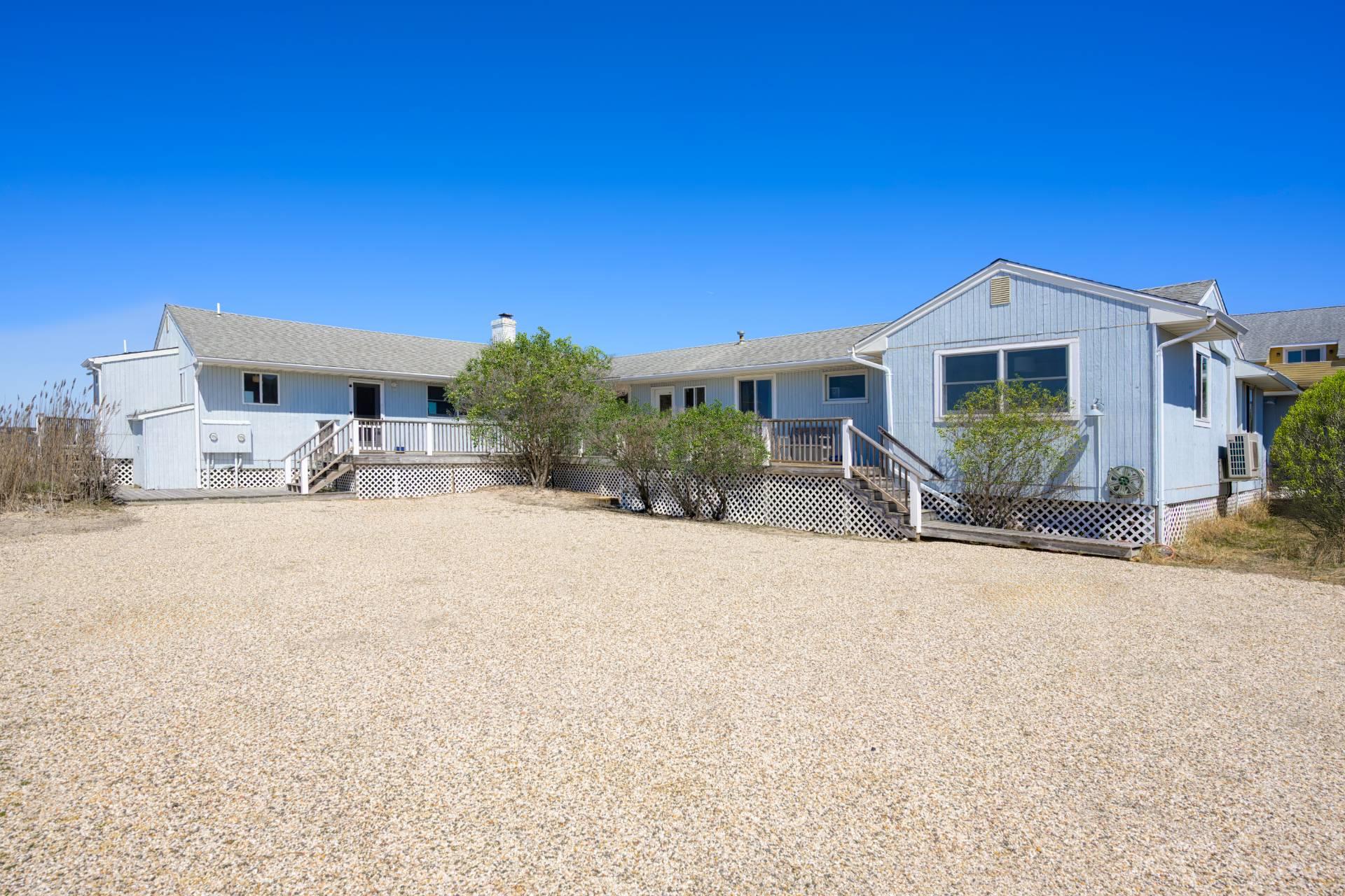 654A Dune Road, Westhampton Beach, NY 11978