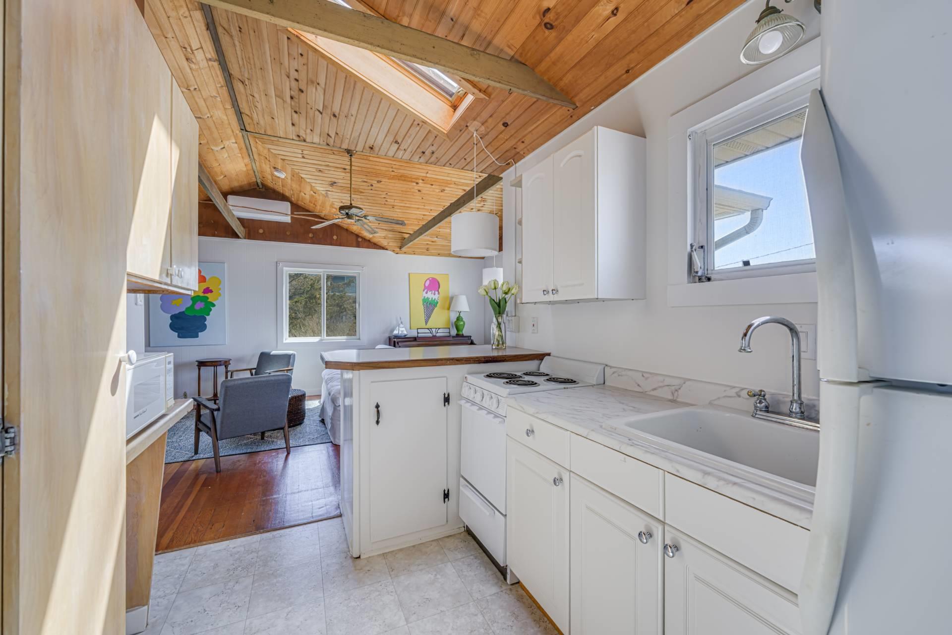 654A Dune Road, Westhampton Beach, NY 11978