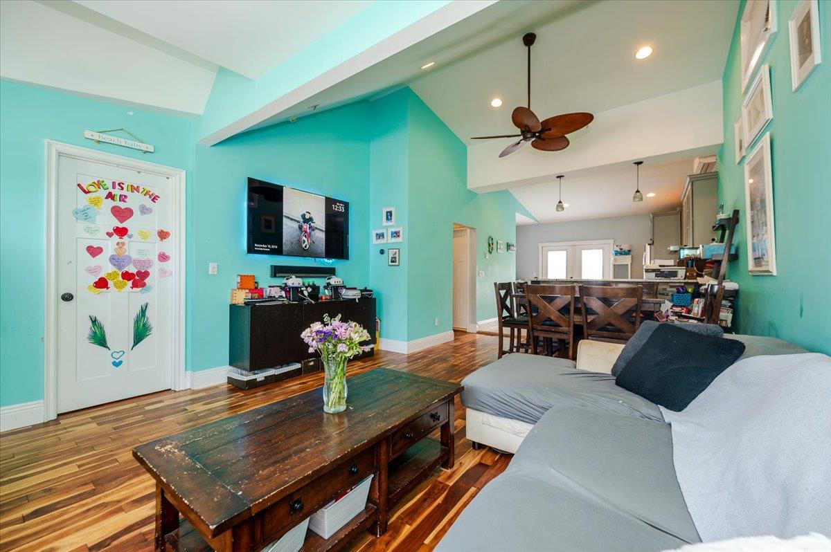 100 California Street, Long Beach, NY 11561