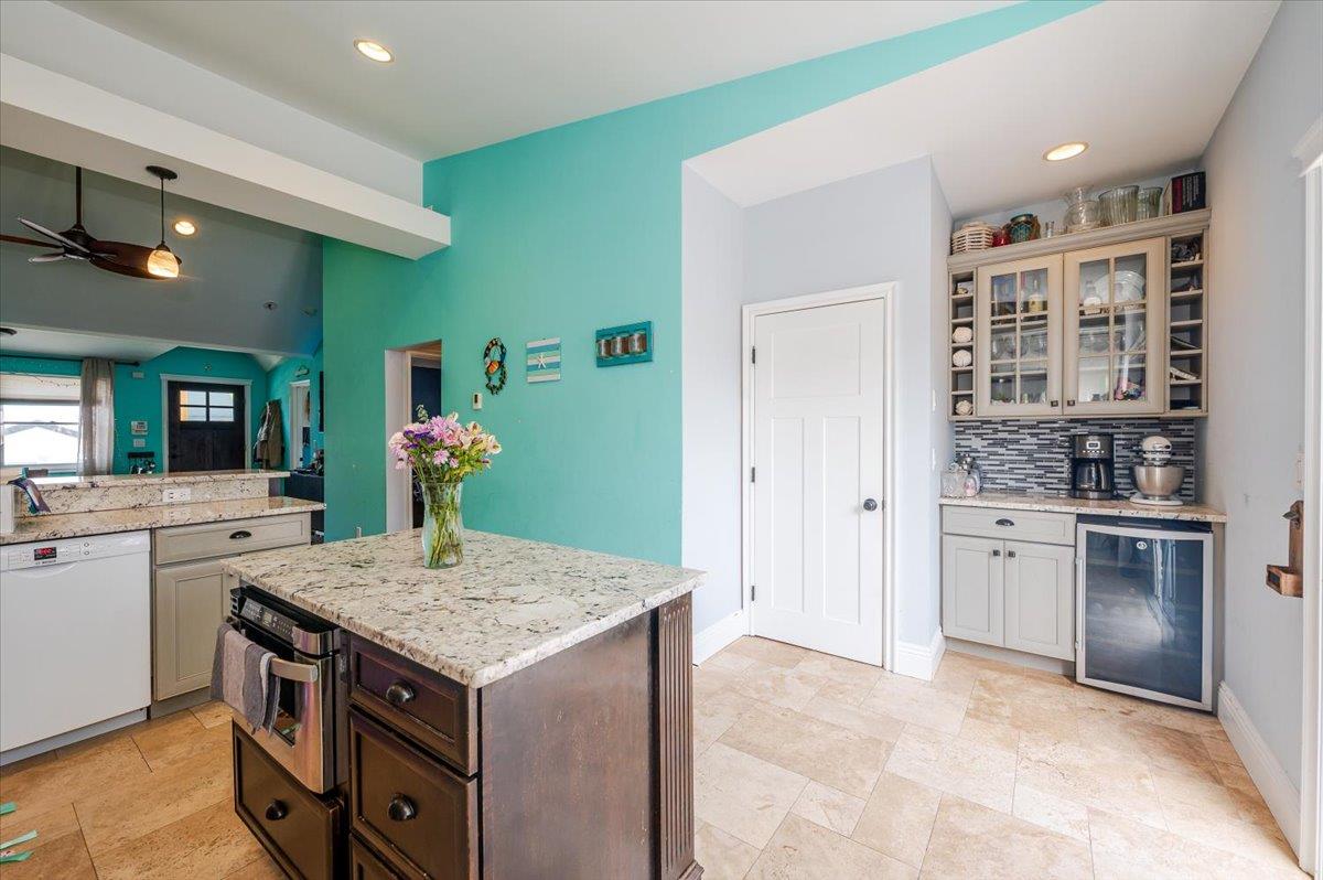 100 California Street, Long Beach, NY 11561