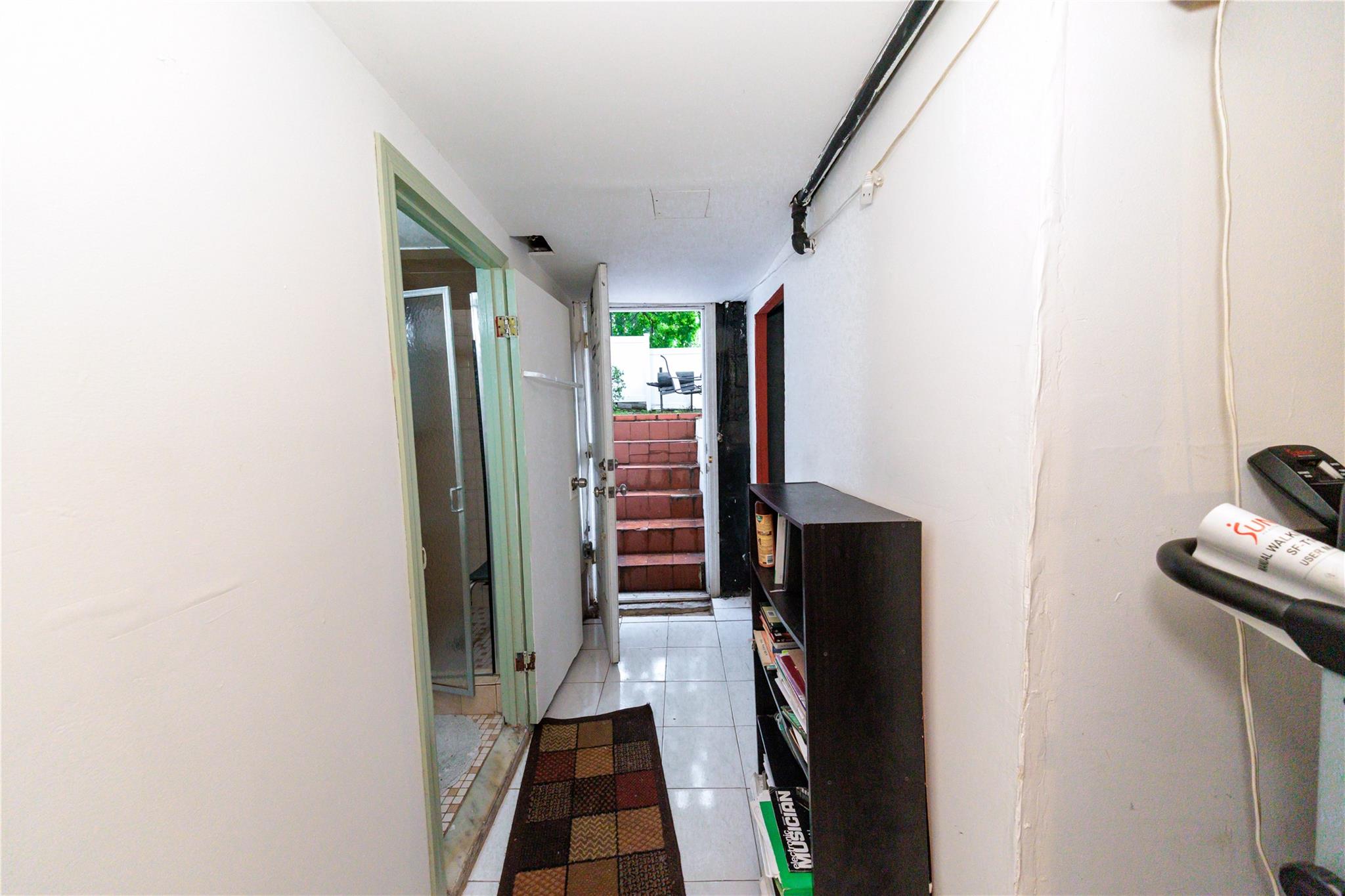 8521 80th Street, Woodhaven, NY 11421