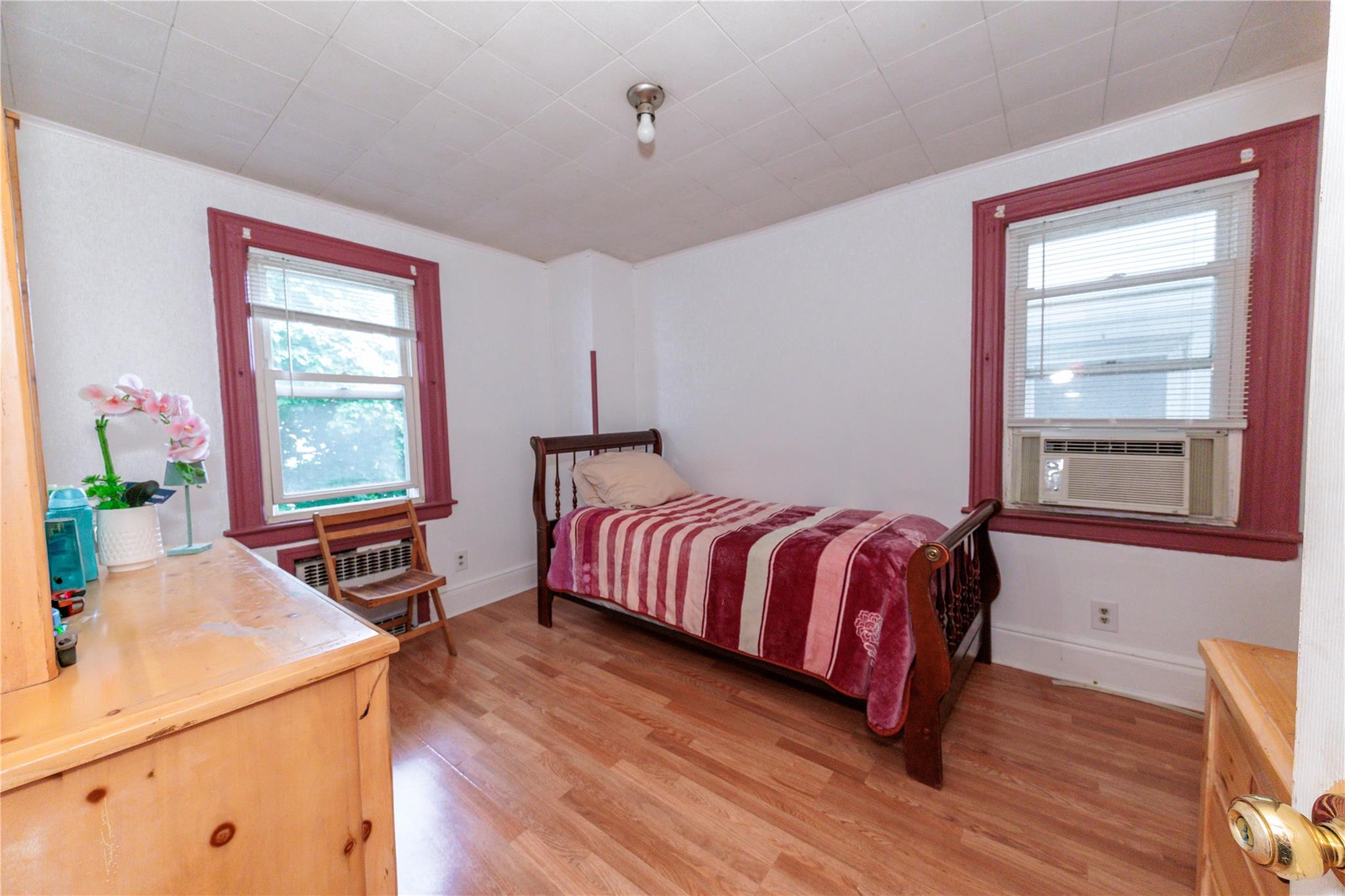 8521 80th Street, Woodhaven, NY 11421