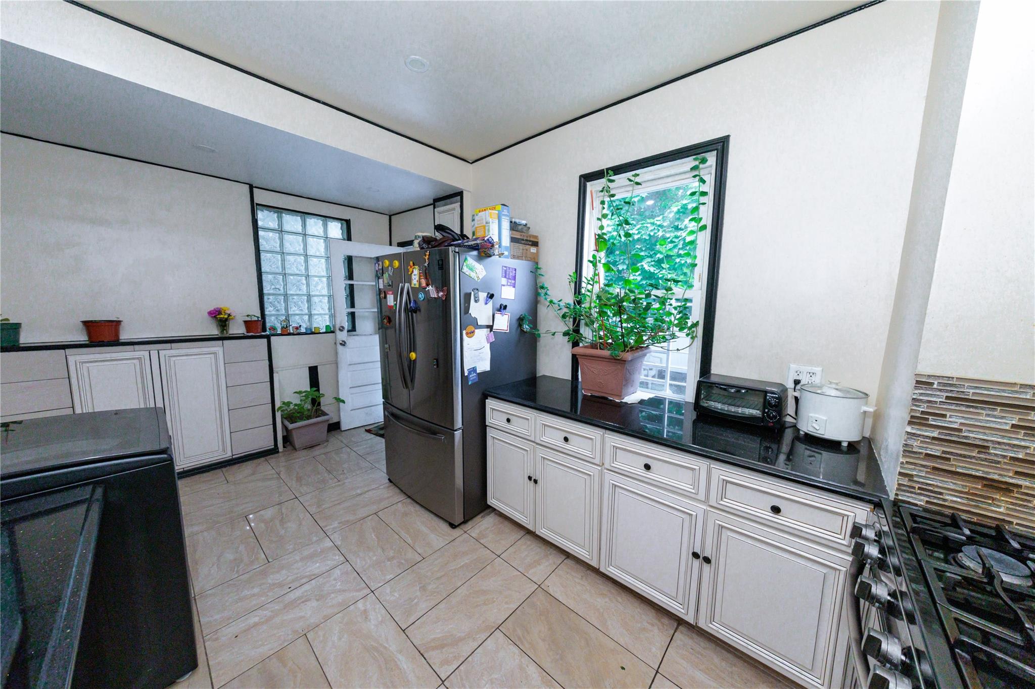 8521 80th Street, Woodhaven, NY 11421