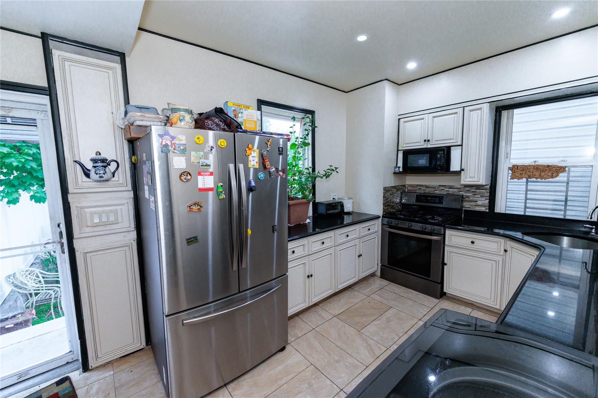 8521 80th Street, Woodhaven, NY 11421