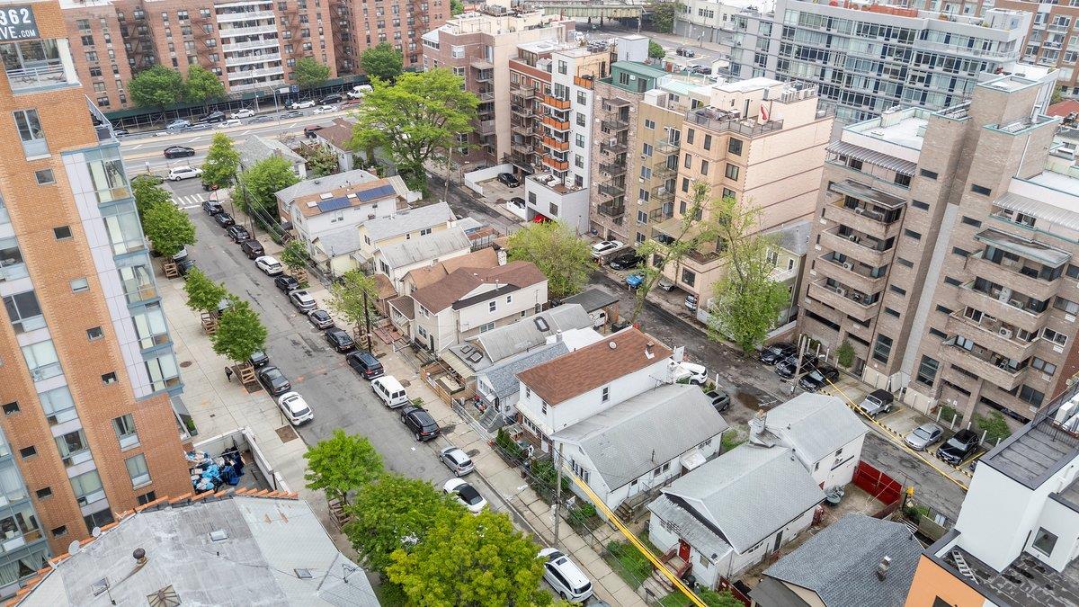 1114 Banner Avenue, Brooklyn, NY 11235