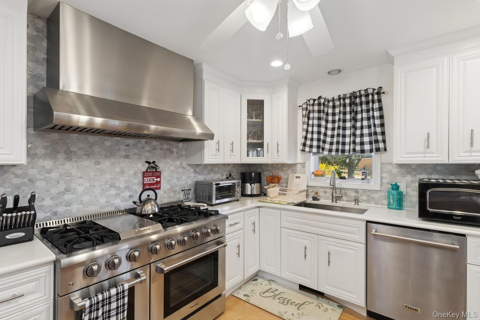 174 Norris Ln, Bridgehampton, NY 11932