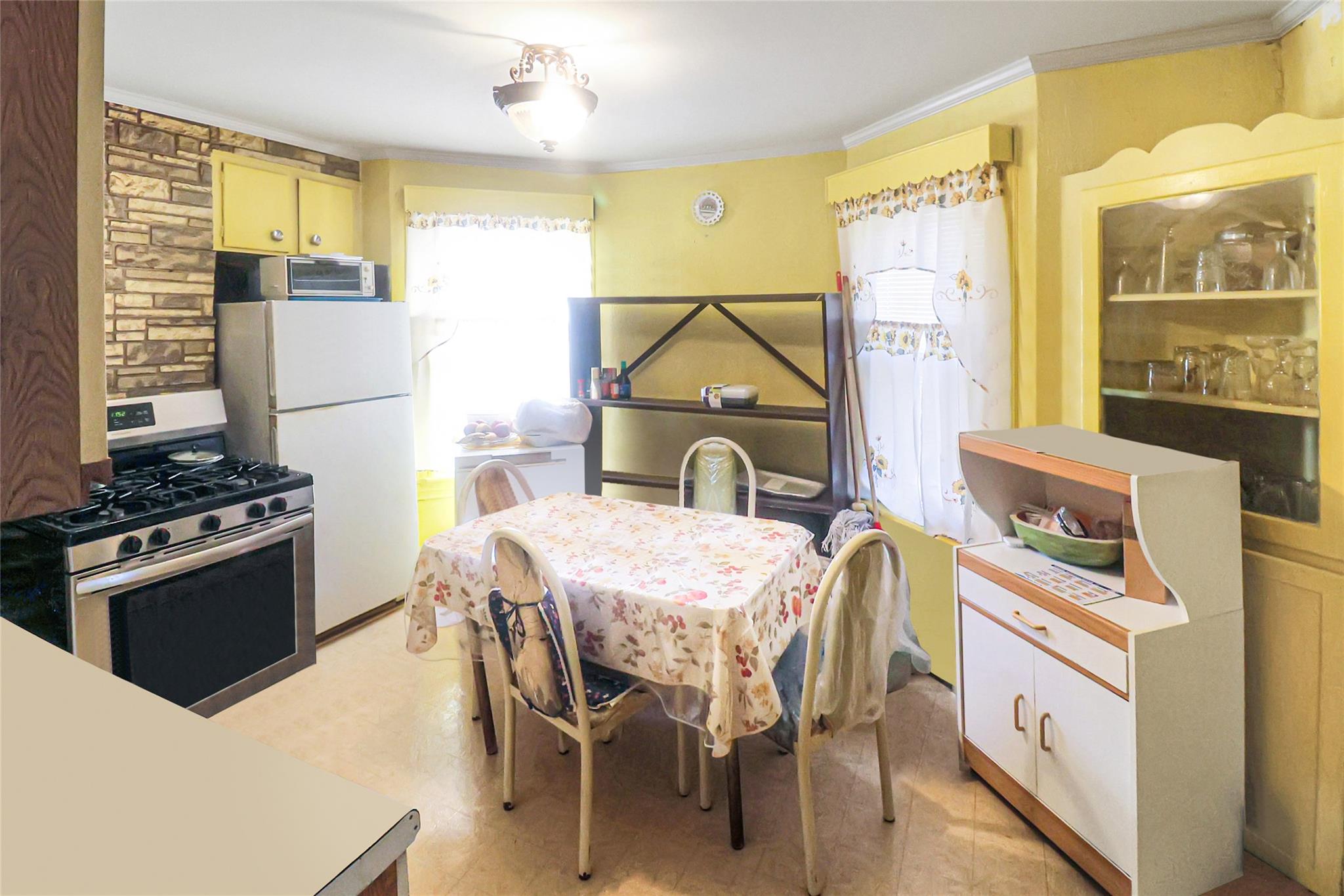 19 N Terrace Avenue, Mount Vernon, NY 10550