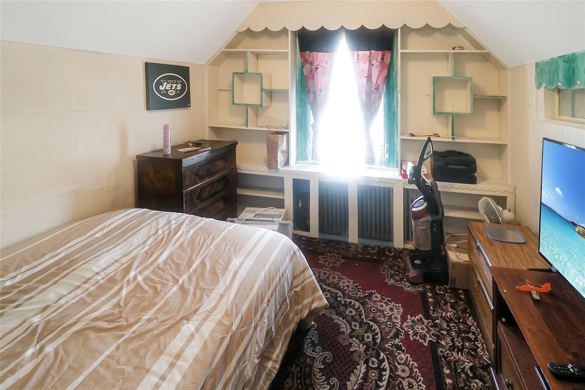 19 N Terrace Avenue, Mount Vernon, NY 10550