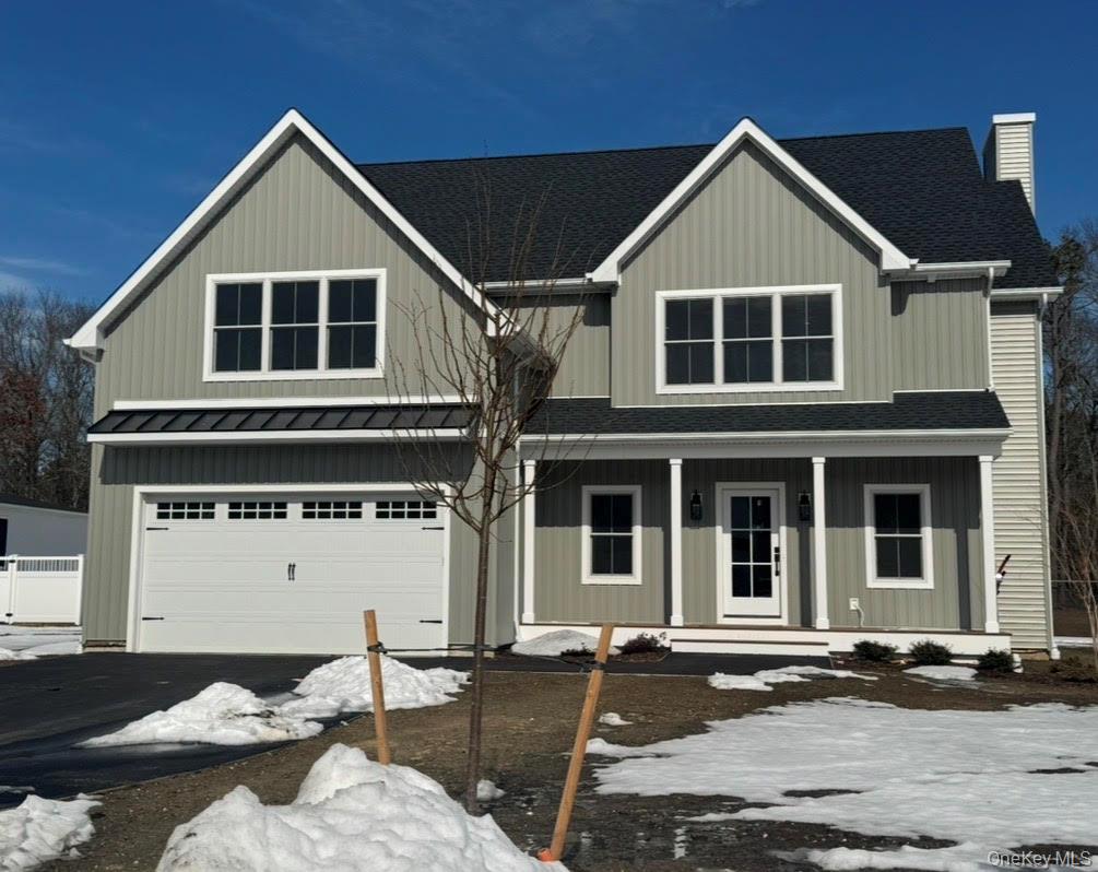 11 Colonels Path, Manorville, NY 11949