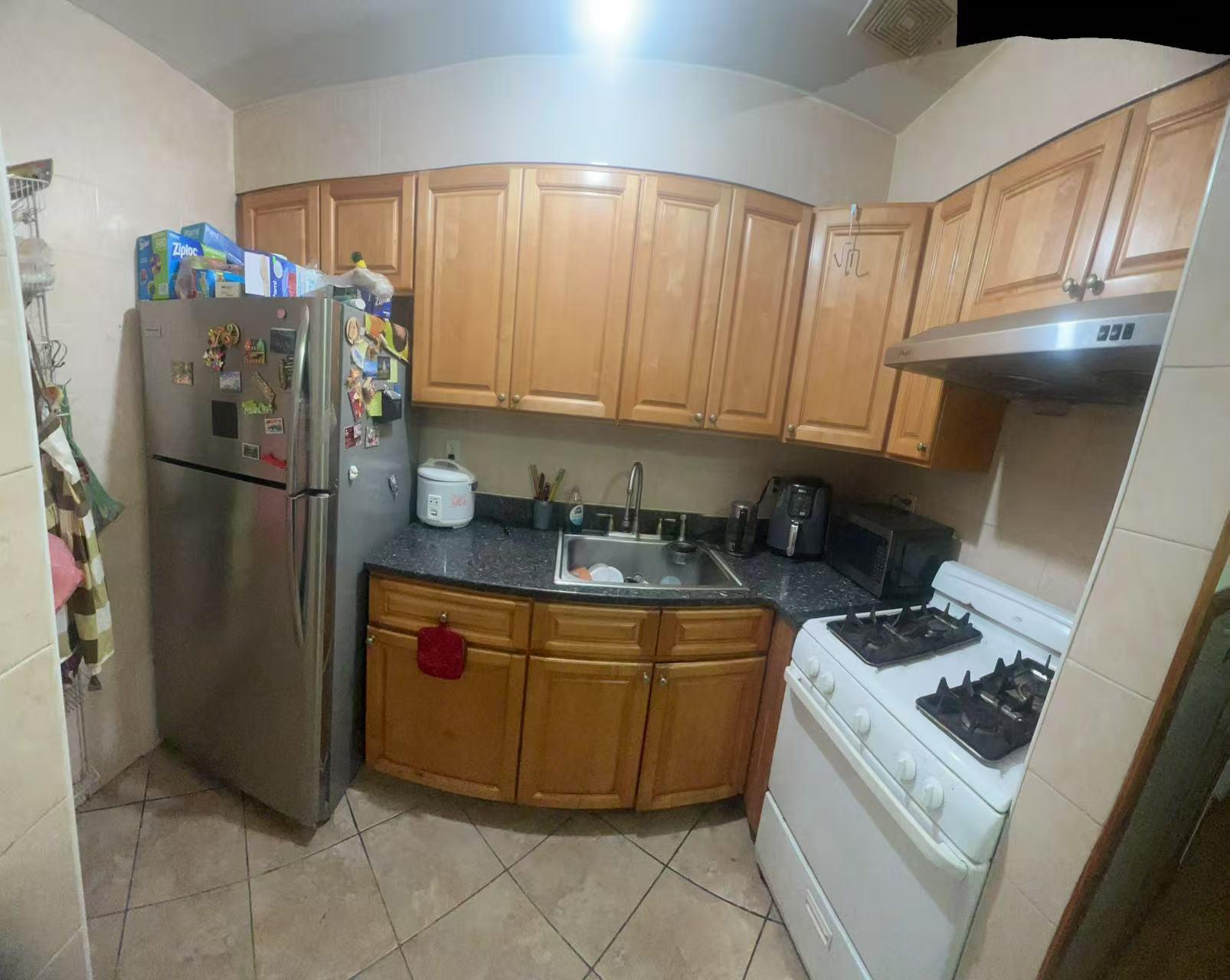 2746B Creston Avenue, Bronx, NY 10468