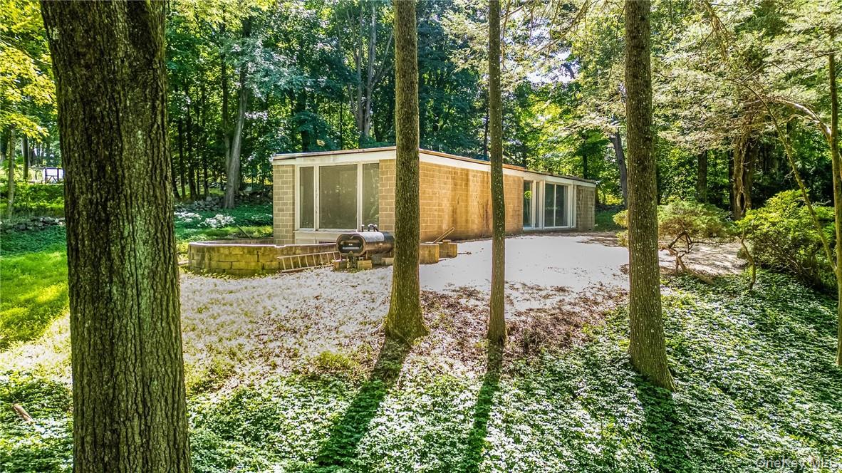 319 Pound Ridge Road, Bedford, NY 10506