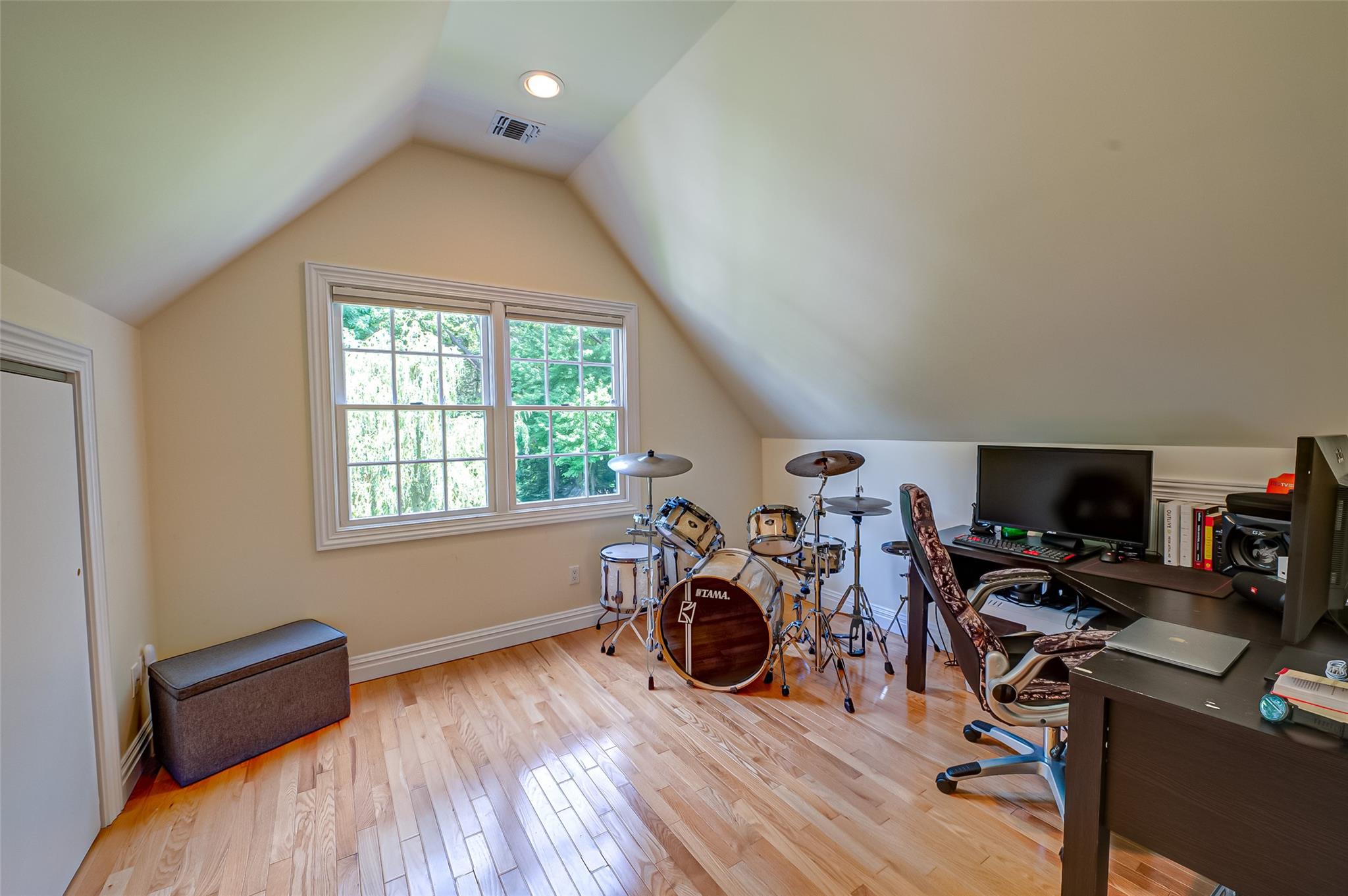 14 Eagle Landing, Mount Sinai, NY 11766