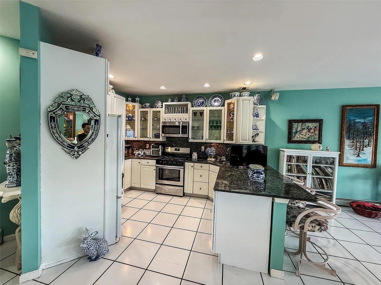 282 Tamerisk Lane, New Windsor, NY 12553
