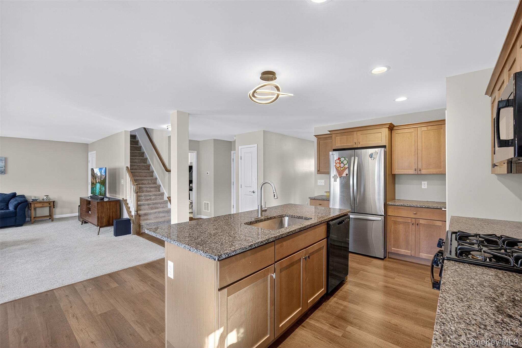 202 Ridgeline Drive, Poughkeepsie, NY 12603