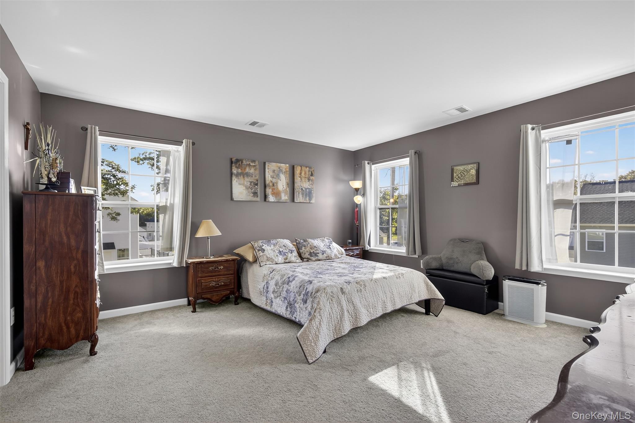 202 Ridgeline Drive, Poughkeepsie, NY 12603