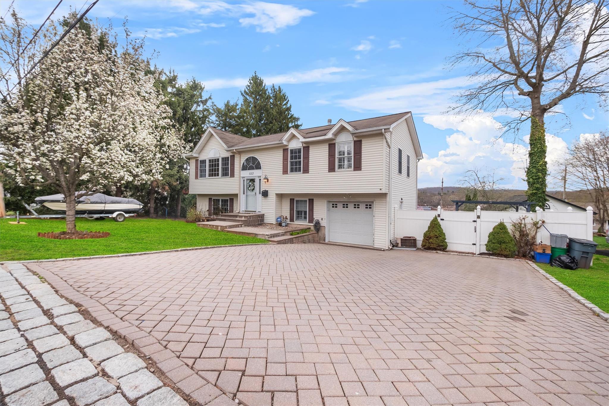 123 S Conger Avenue, Congers, NY 10920