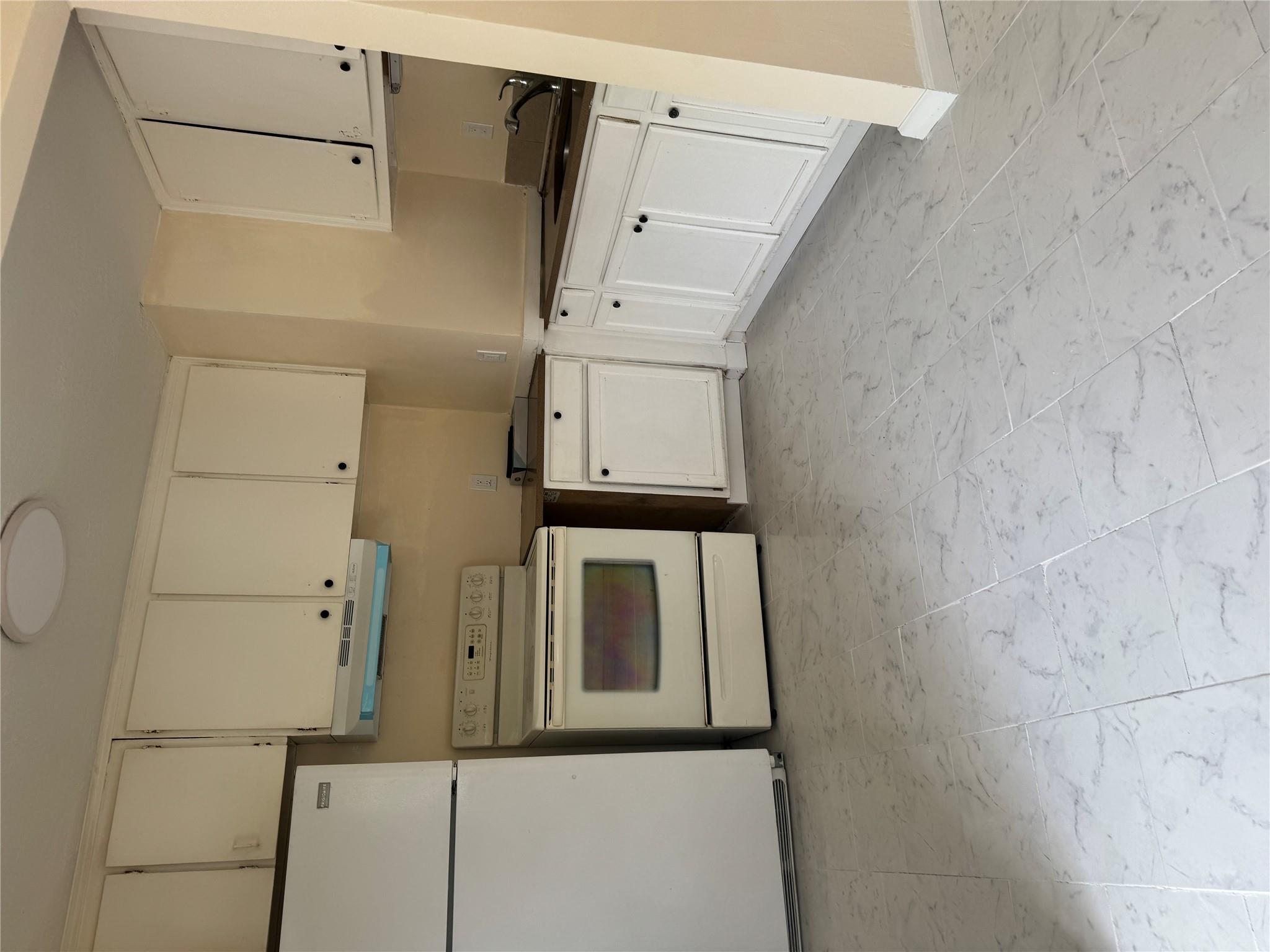 1 Pine Road, Middle Island, NY 11953