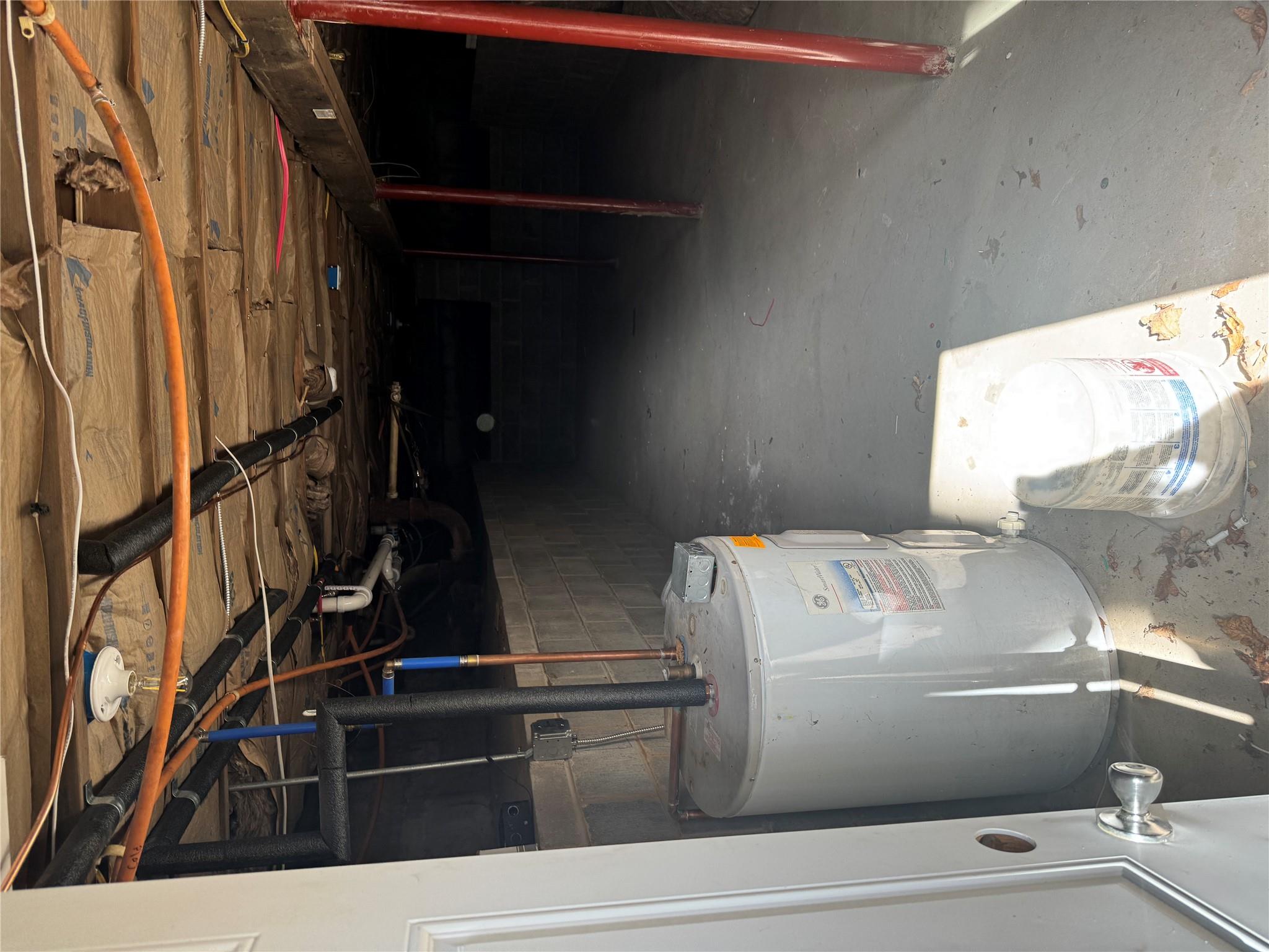 1 Pine Road, Middle Island, NY 11953