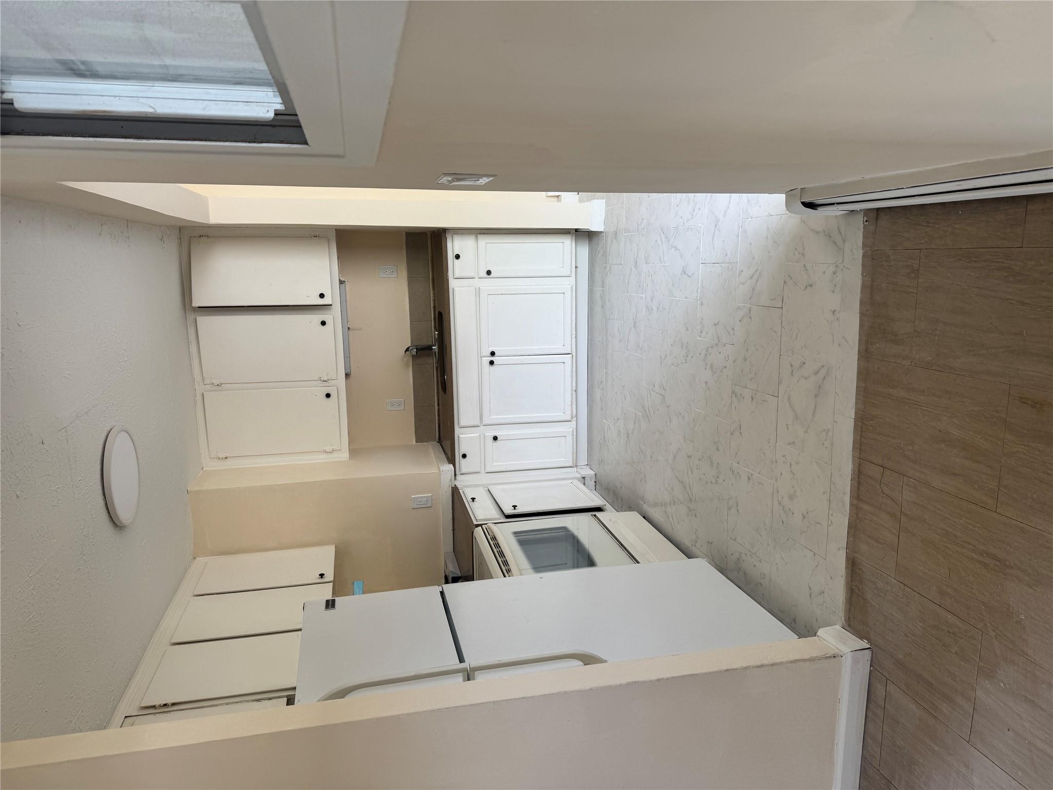 1 Pine Road, Middle Island, NY 11953